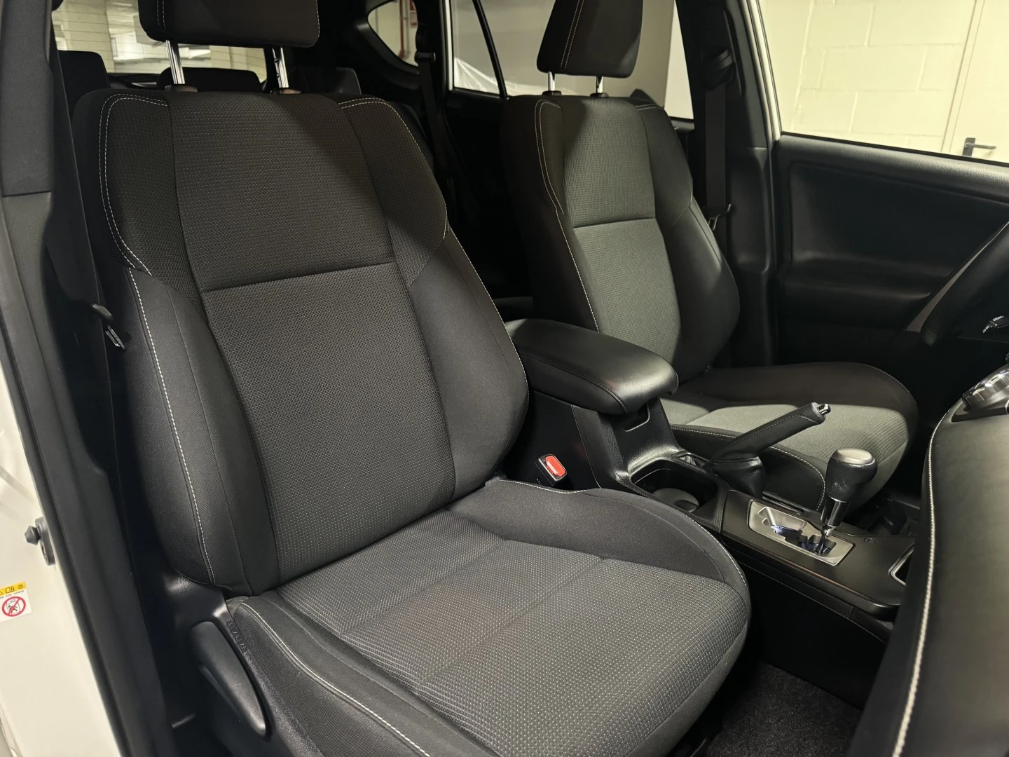 Toyota RAV4 2.5 HSD Pure Dark
