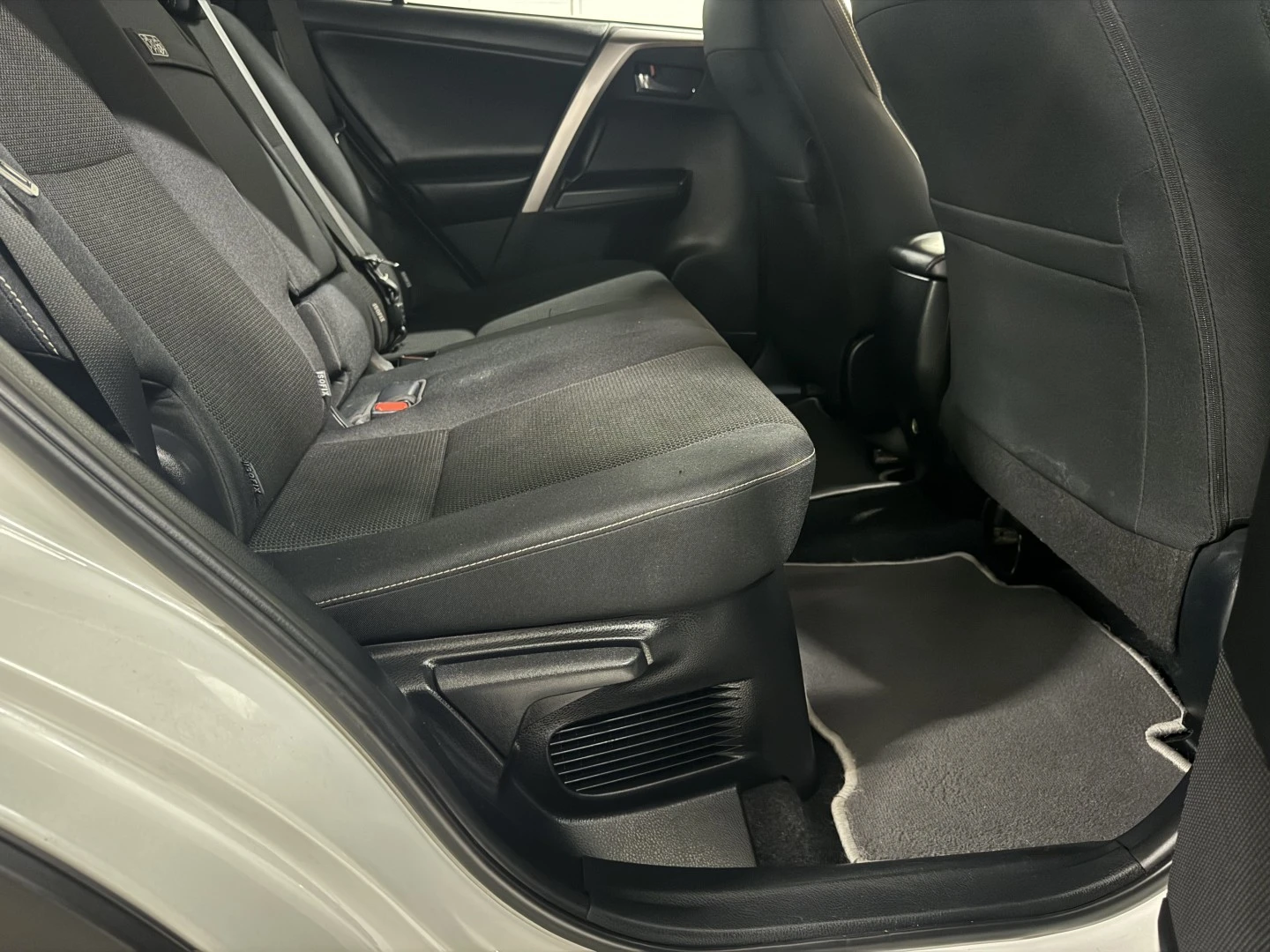Toyota RAV4 2.5 HSD Pure Dark