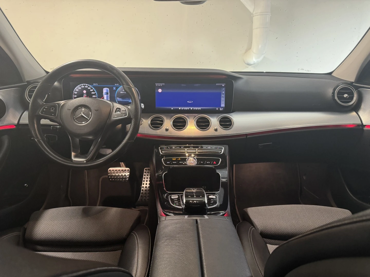 Mercedes-Benz E 220 d 4-Matic All Terrain Avantgarde +