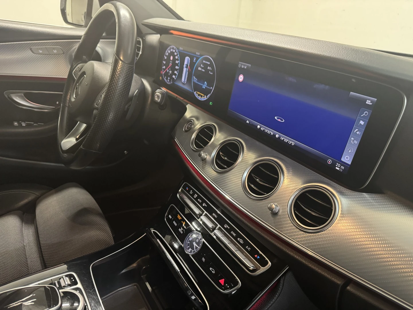 Mercedes-Benz E 220 d 4-Matic All Terrain Avantgarde +