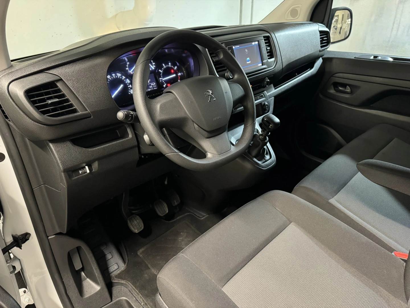 Peugeot Expert 1.5 BlueHDi L1H1 Pro Compact