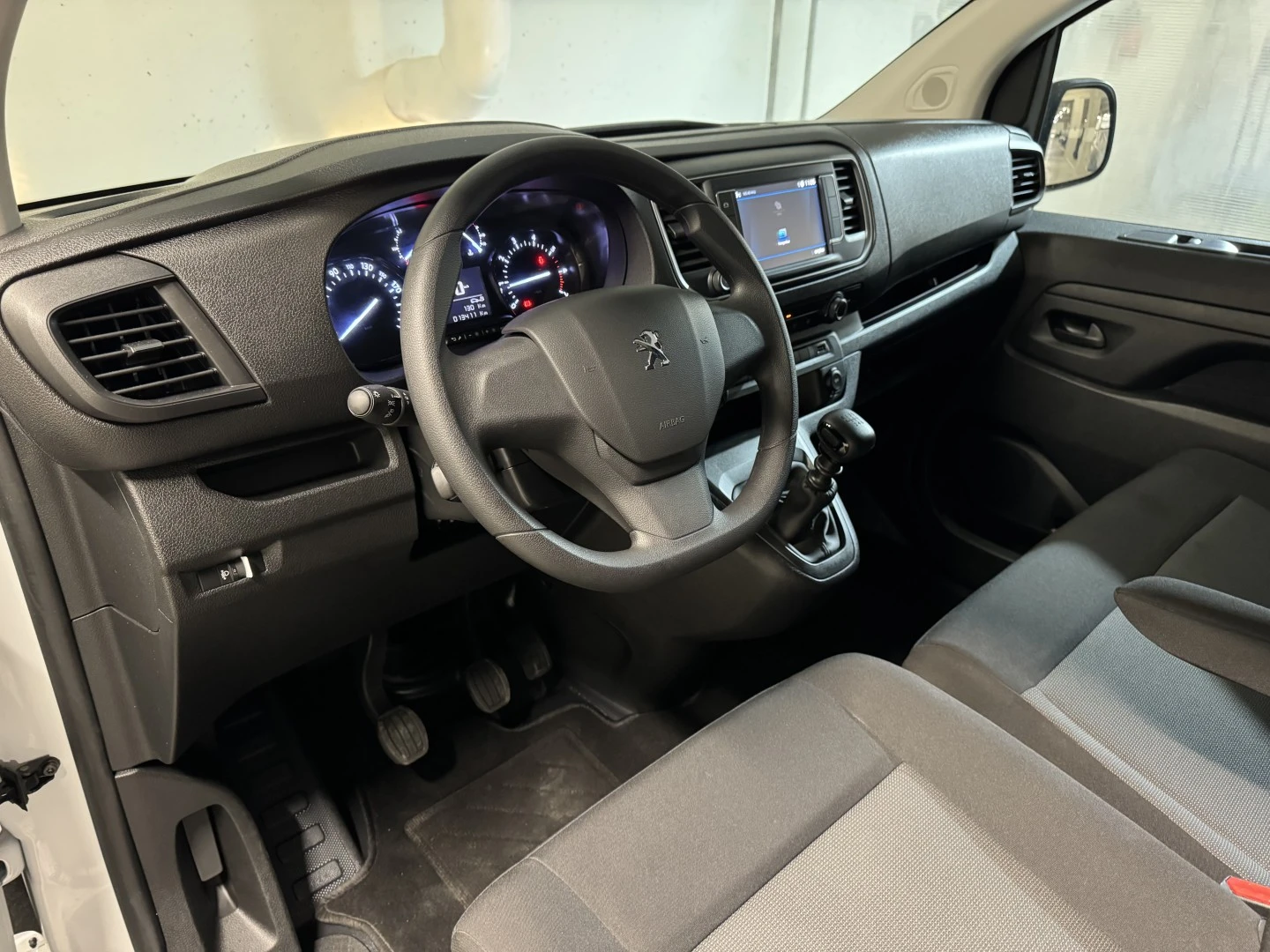 Peugeot Expert 1.5 BlueHDi L1H1 Pro Compact