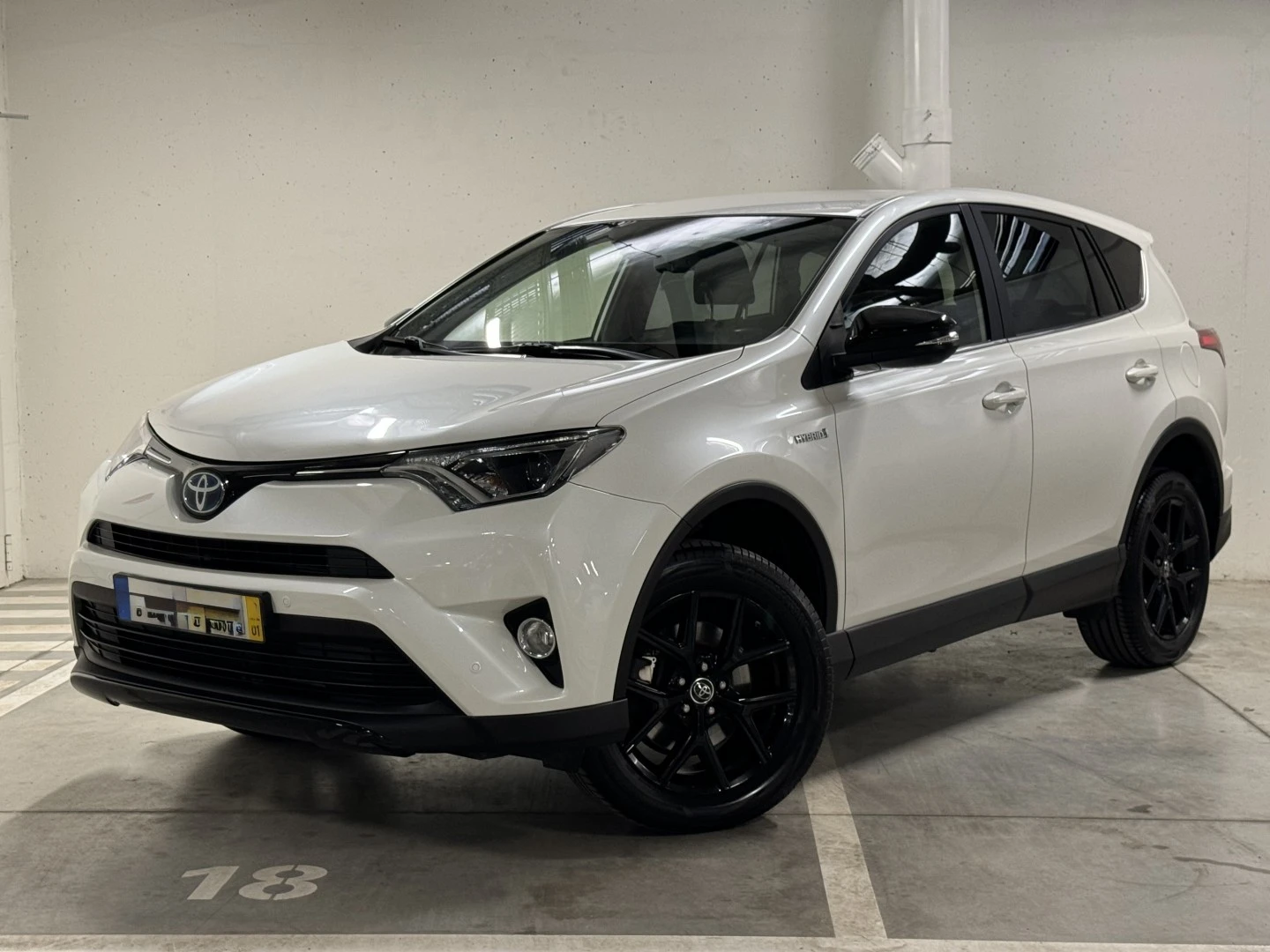 Toyota RAV4 2.5 HSD Pure Dark