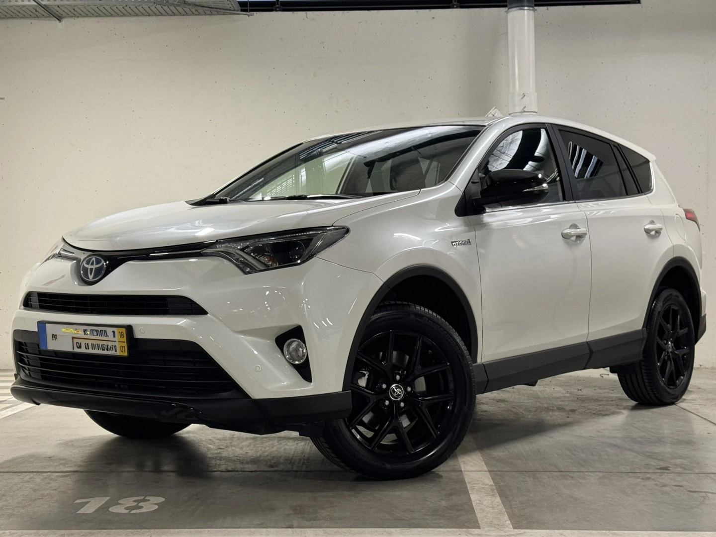Toyota RAV4 2.5 HSD Pure Dark