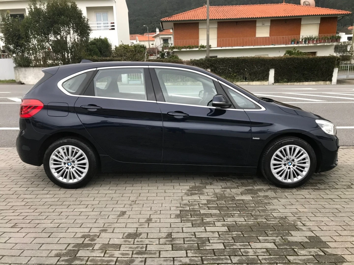 BMW 216 Active Tourer d Line Luxury Auto