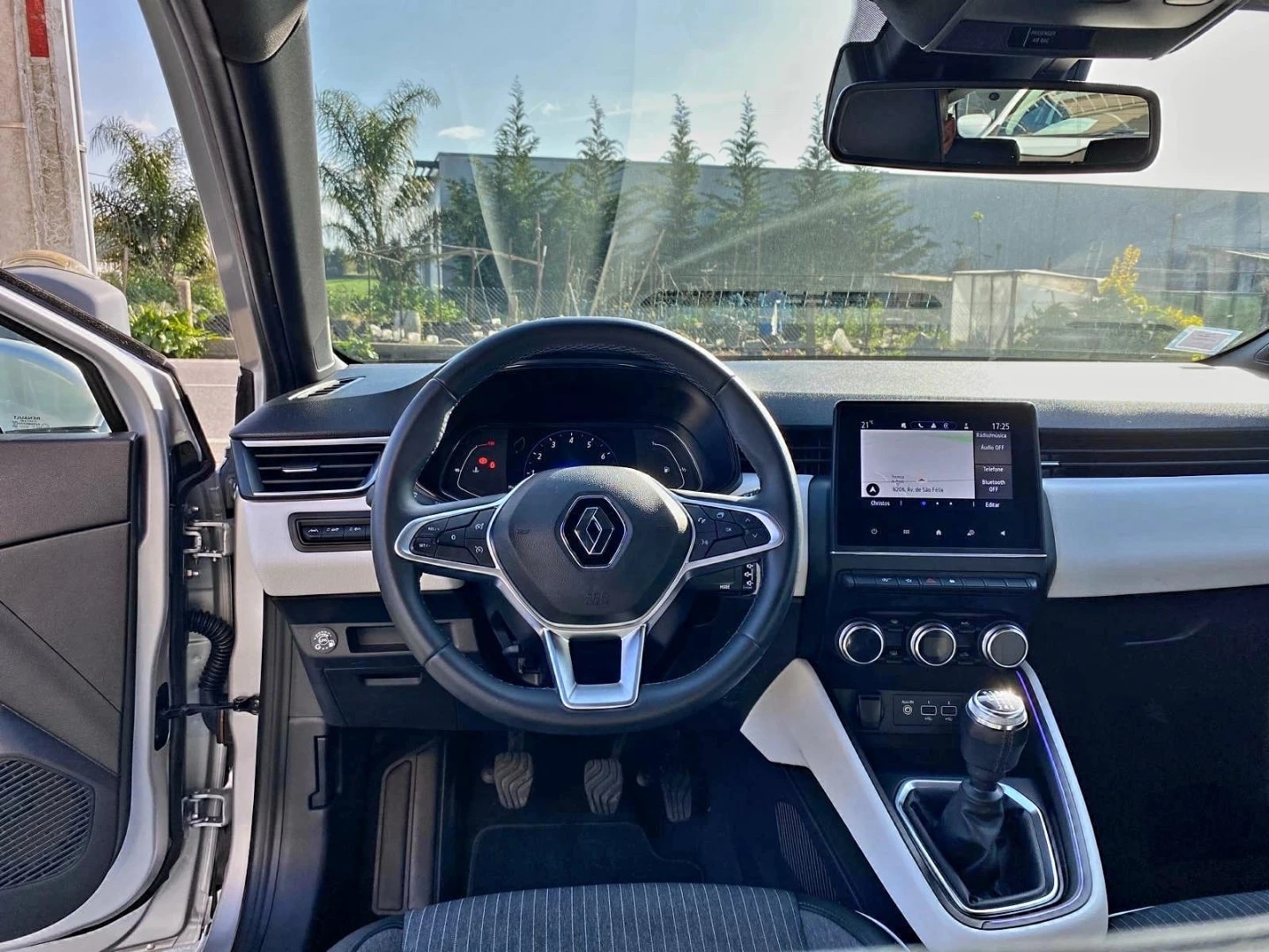 Renault Clio 1.0 TCe Intens Bi-Fuel