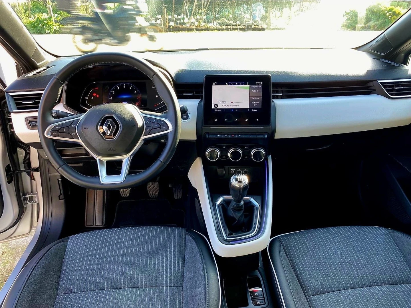 Renault Clio 1.0 TCe Intens Bi-Fuel