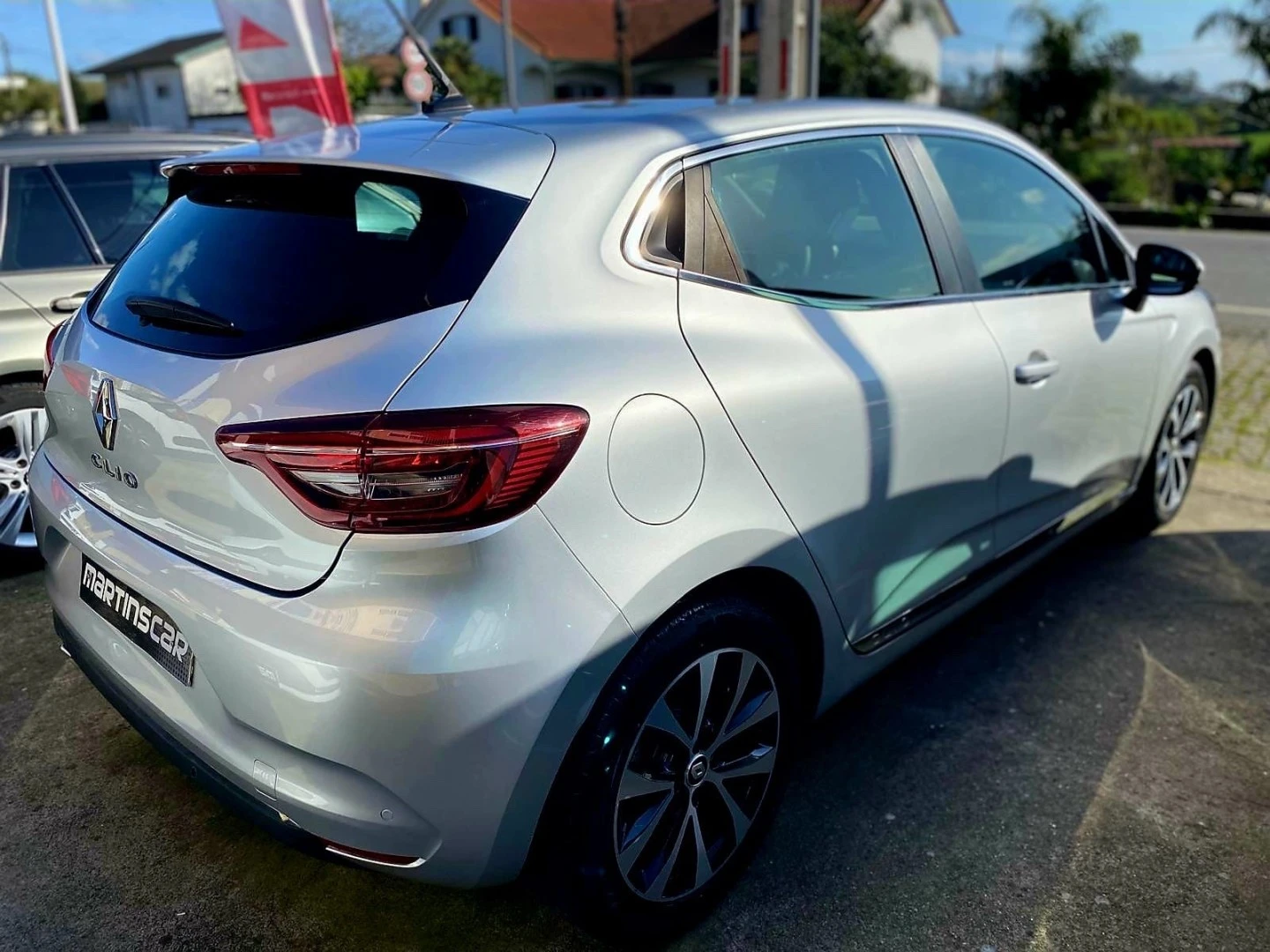 Renault Clio 1.0 TCe Intens Bi-Fuel
