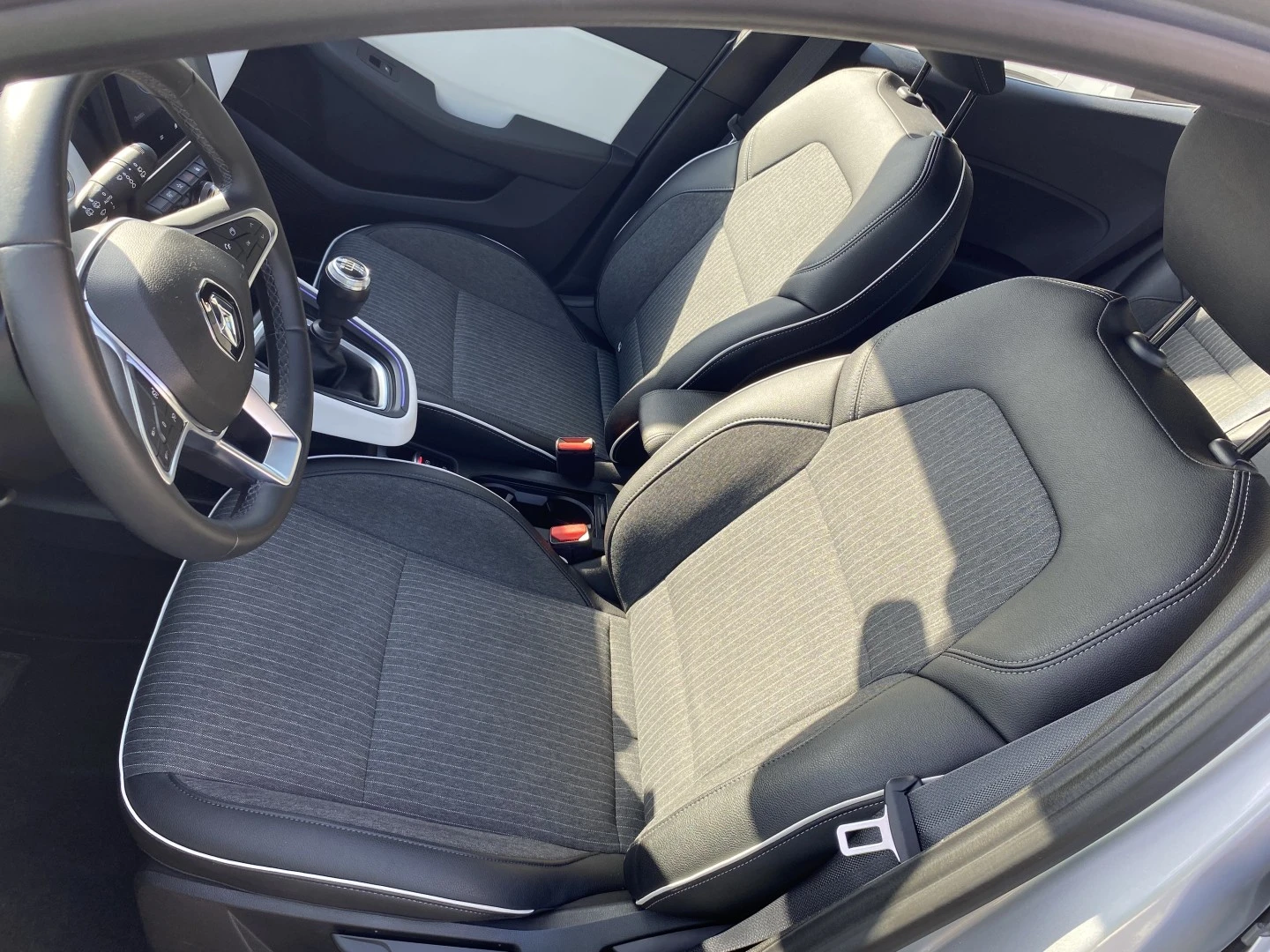 Renault Clio 1.0 TCe Intens Bi-Fuel