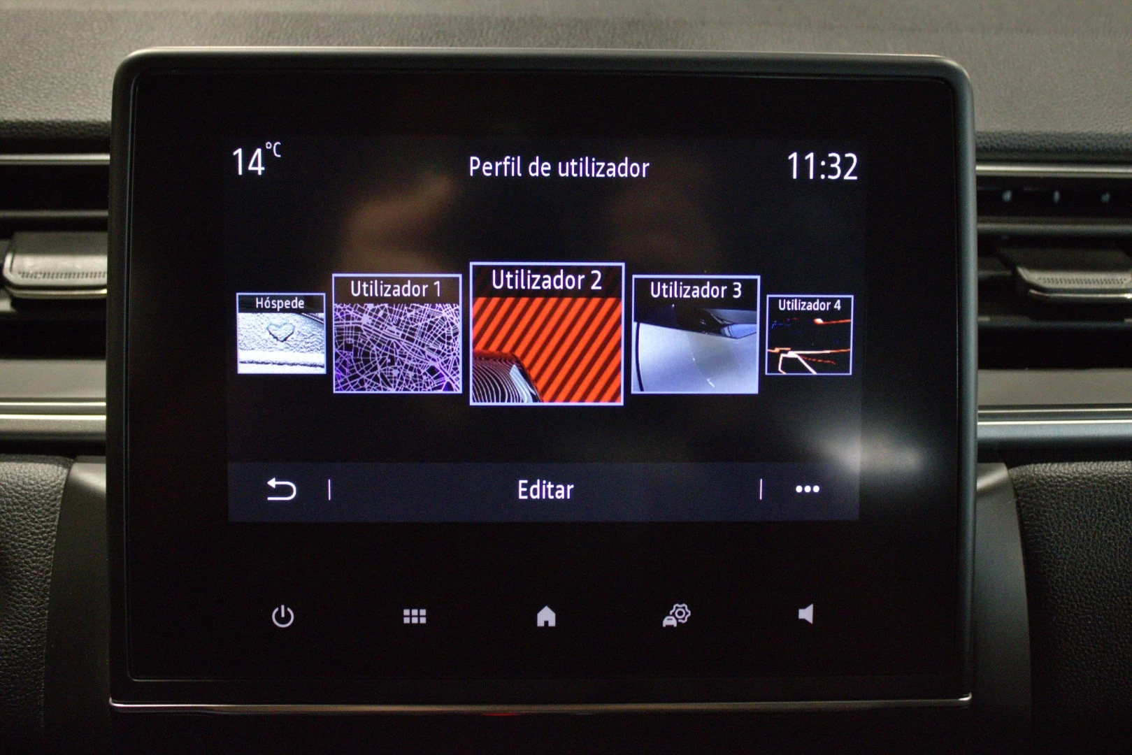 Renault Captur 1.0 TCe Techno Bi-Fuel