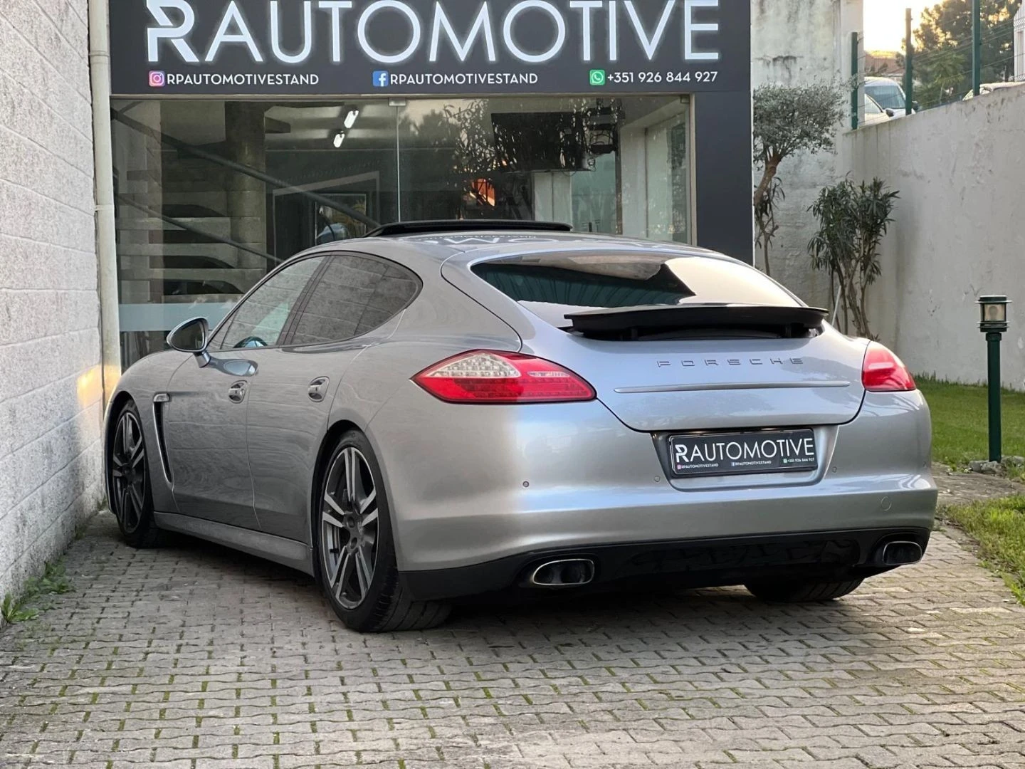 Porsche Panamera Platinum Edition