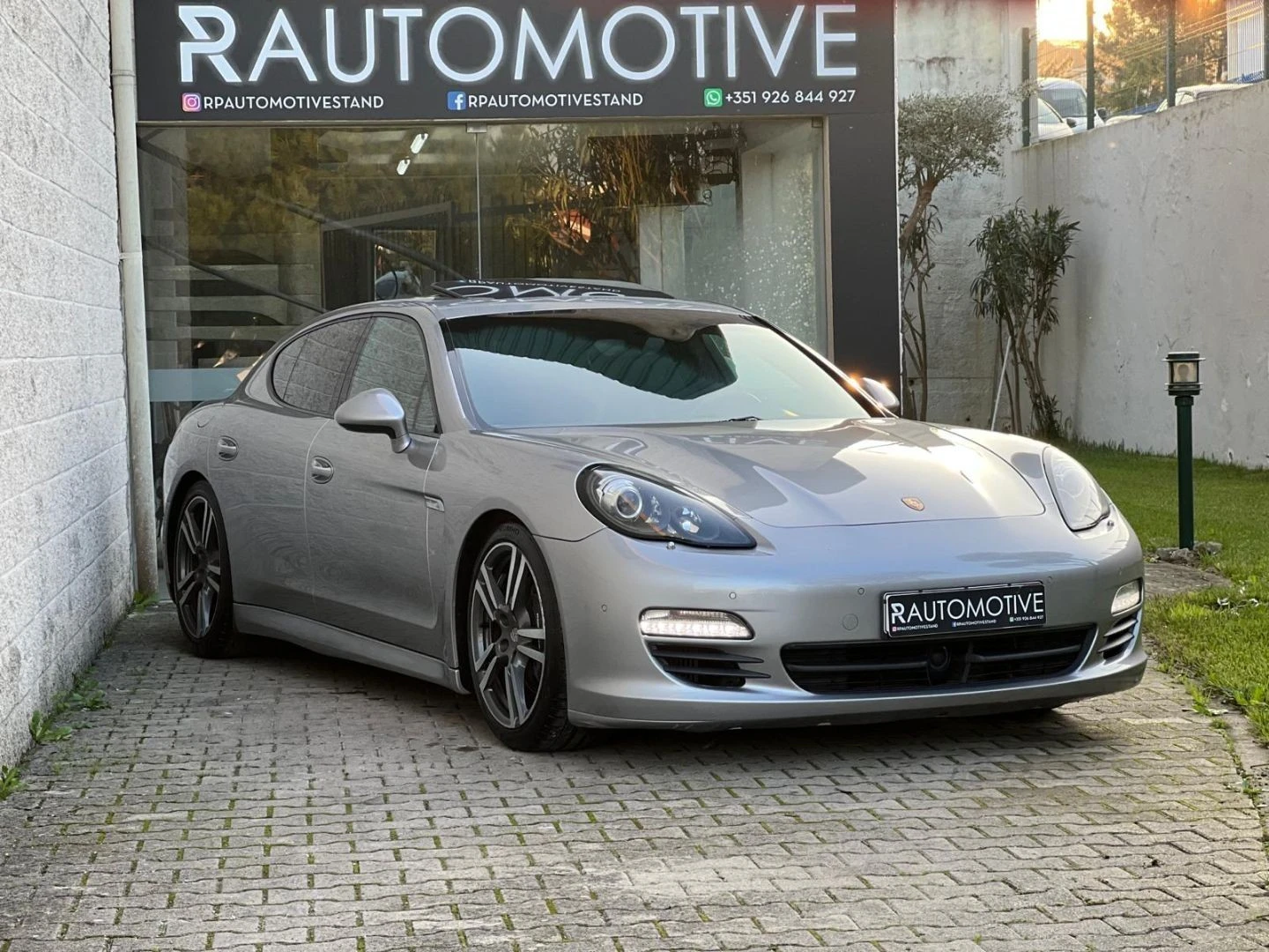 Porsche Panamera Platinum Edition