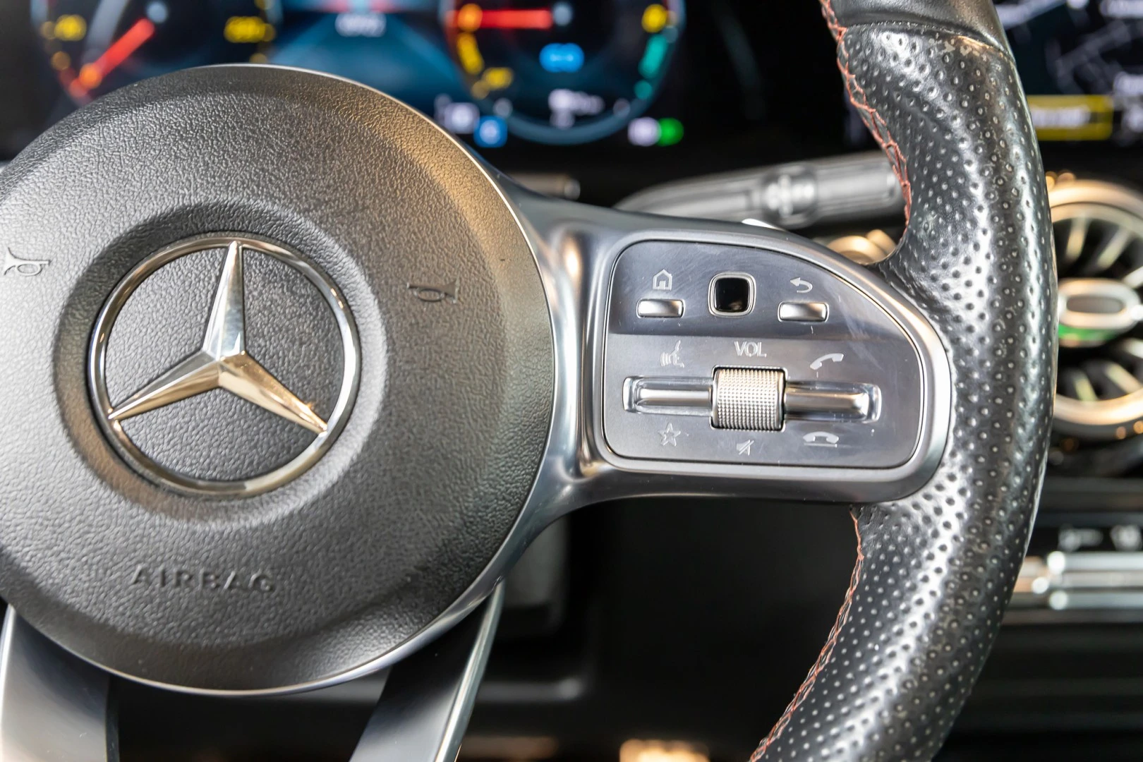 Mercedes-Benz GLA 250 e 8G-DCT AMG Line
