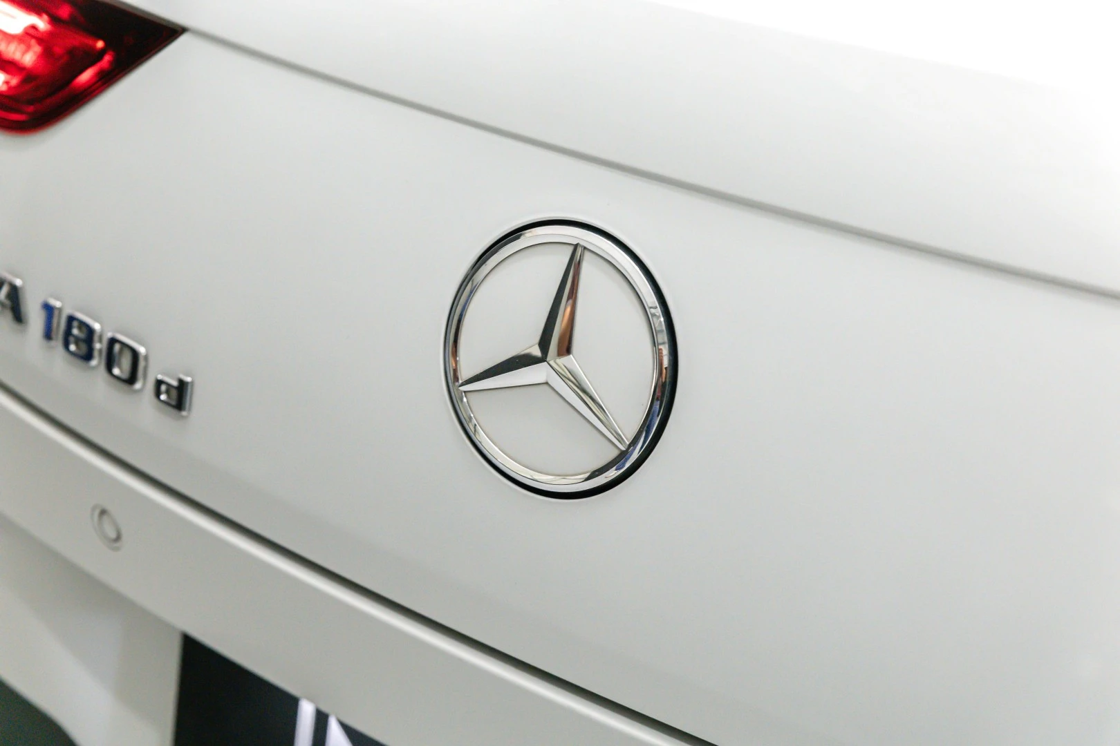 Mercedes-Benz CLA 180 d Shooting Brake 7G-DCT Progressive