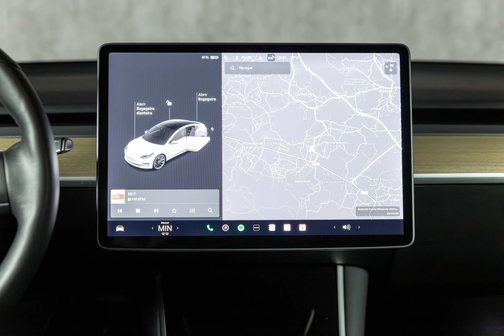 Tesla Model 3 Long-Range Dual Motor AWD