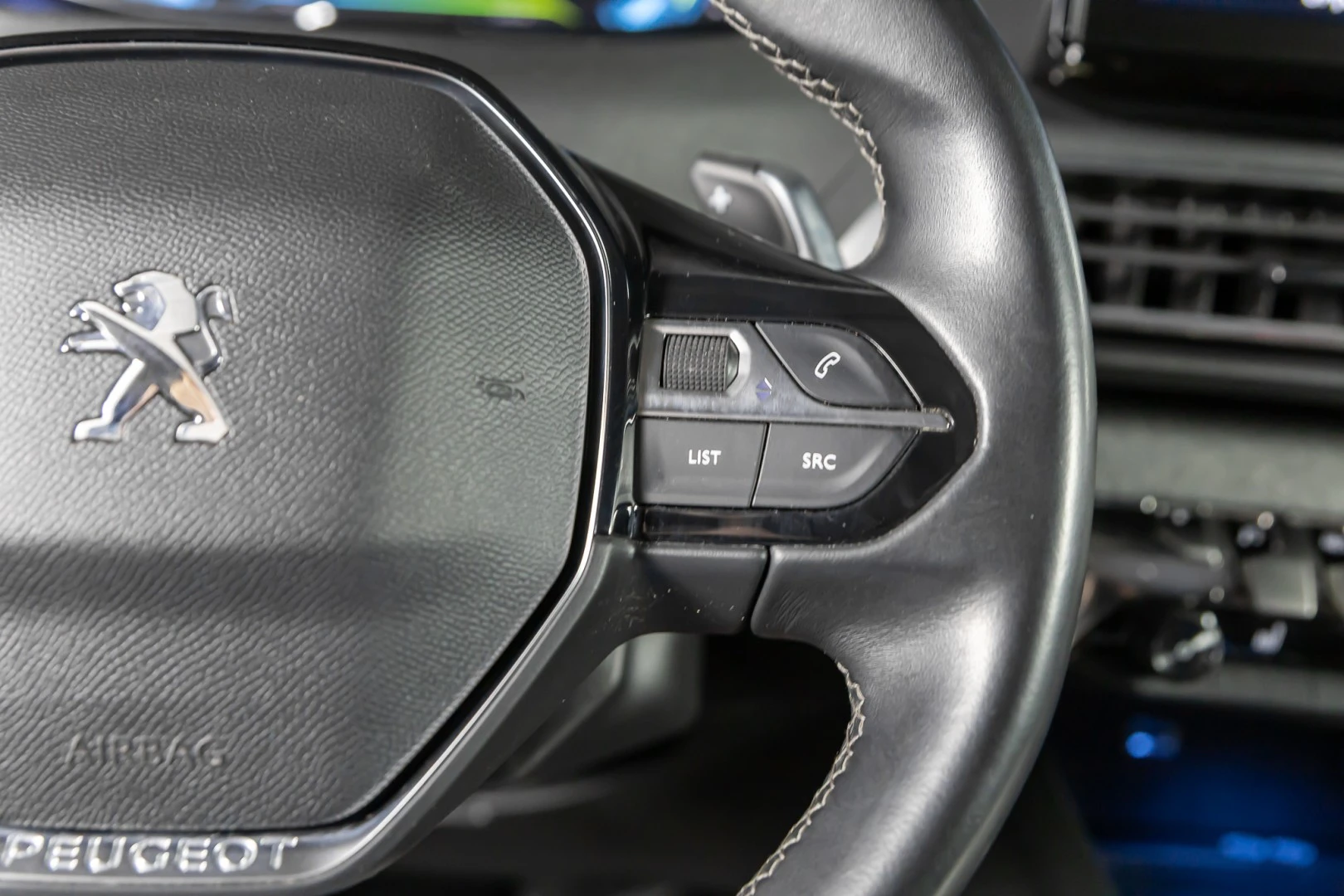 Peugeot 3008 1.6 Hybrid Allure Pack e-EAT8