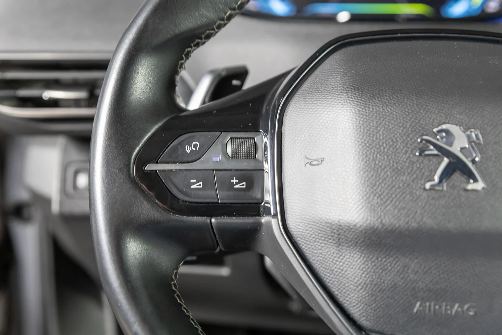 Peugeot 3008 1.6 Hybrid Allure Pack e-EAT8