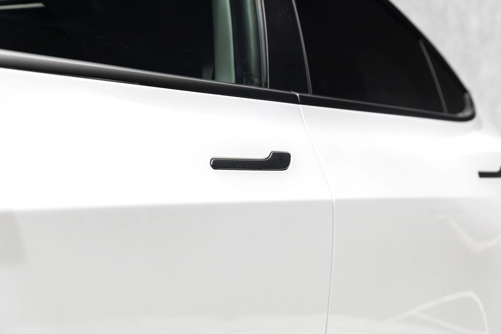 Tesla Model 3 Long-Range Dual Motor AWD