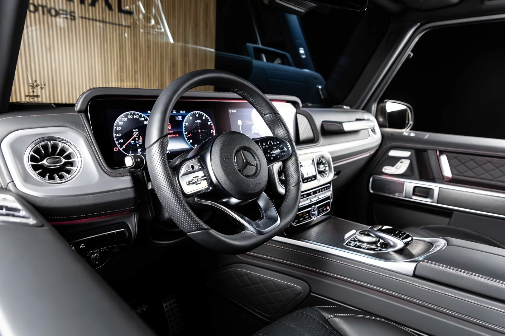 Mercedes-Benz G 500 Stronger Than Diamonds