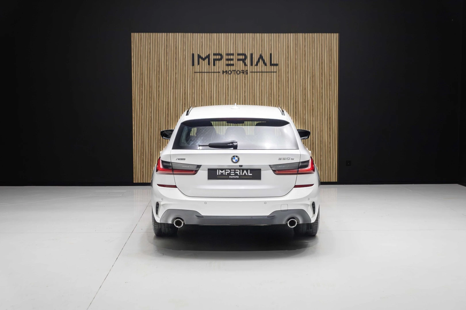 BMW 330 e Touring Pack Desportivo M Pro Auto