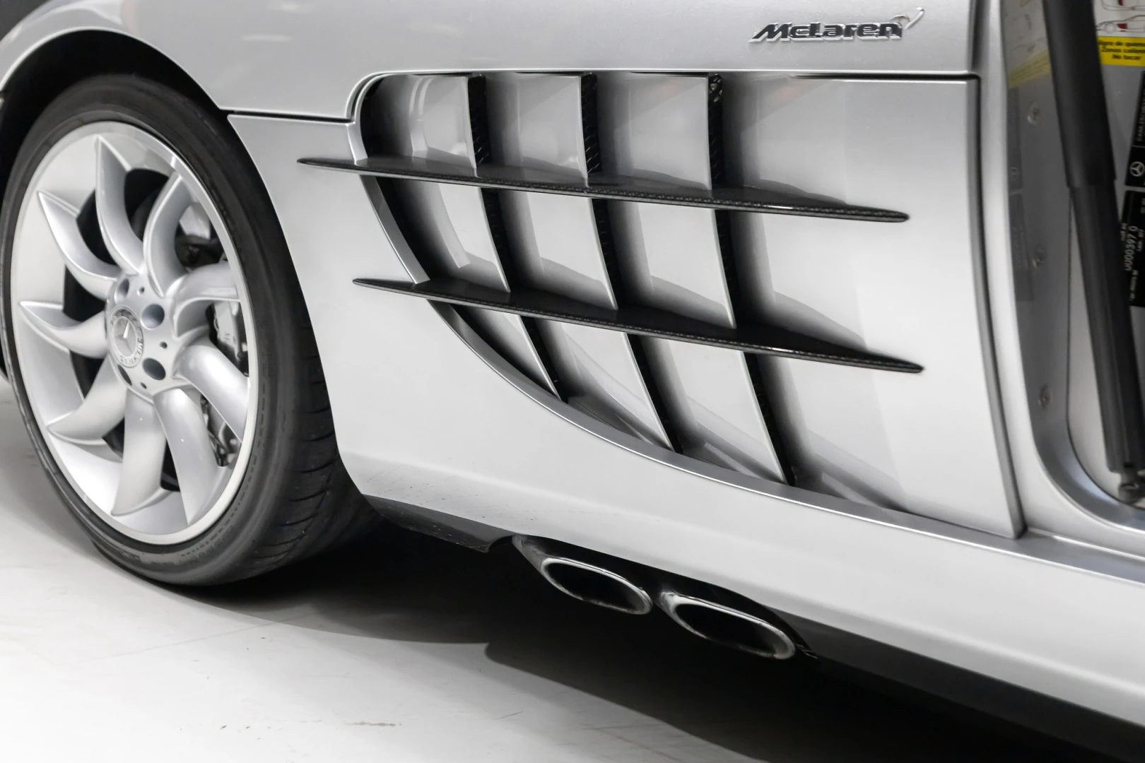 Mercedes-Benz SLR McLaren Coupe
