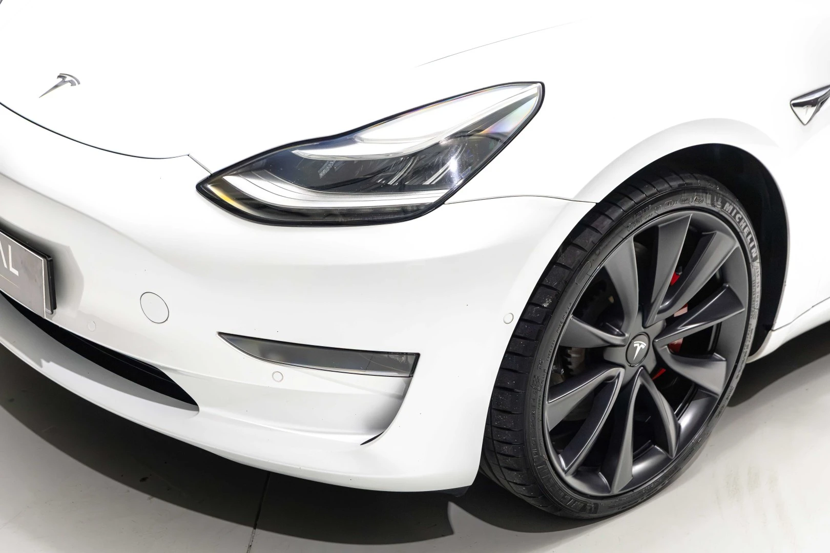 Tesla Model 3 AWD Dual Motor Performance