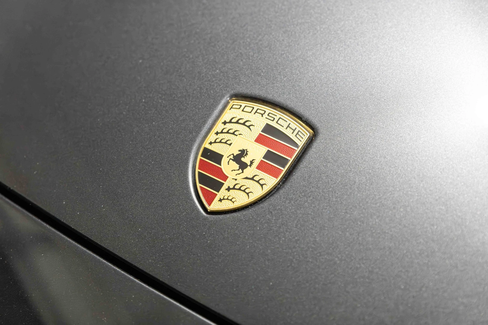 Porsche Panamera Sport Turismo 4 E-Hybrid Platinum Edition PDLS