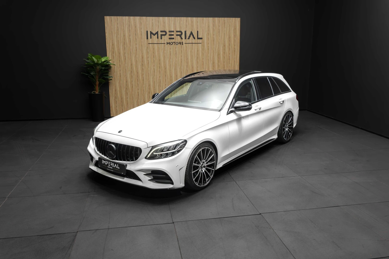 Mercedes-Benz C 220 d Station 9G-TRONIC AMG Line