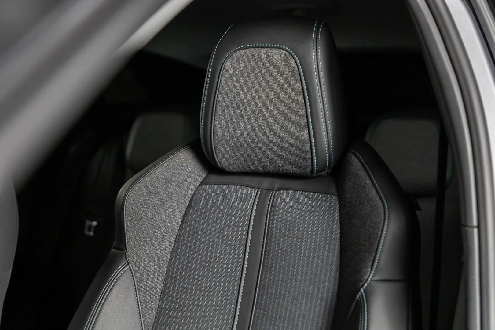Peugeot 3008 1.6 Hybrid Allure Pack e-EAT8