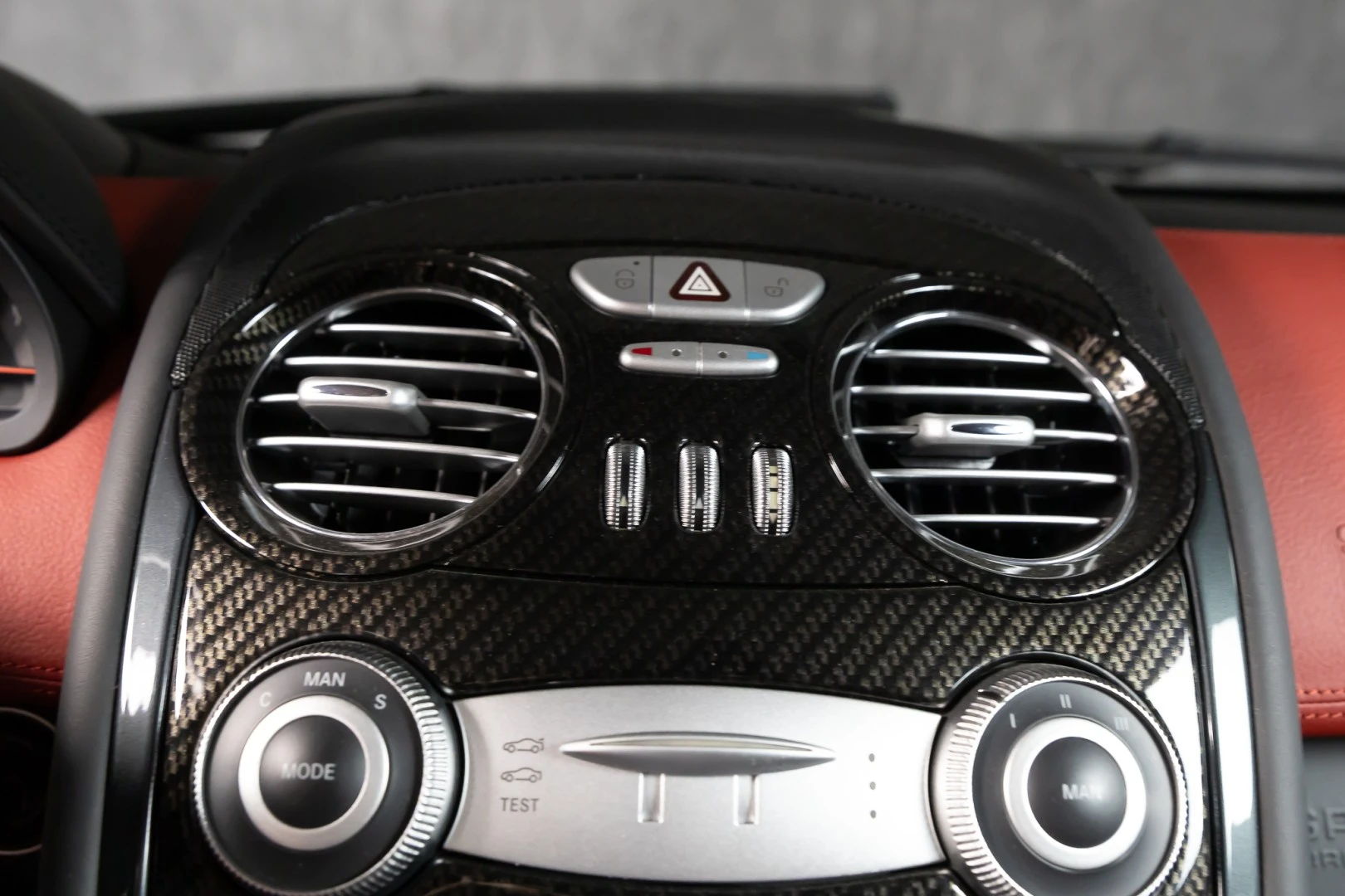Mercedes-Benz SLR McLaren Coupe