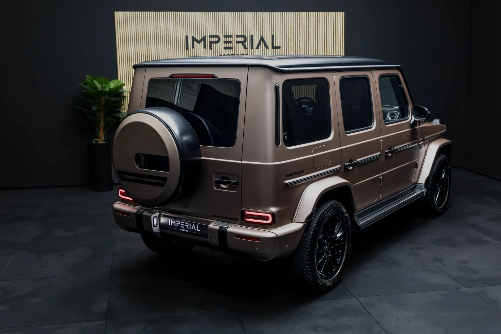 Mercedes-Benz G 500 Stronger Than Diamonds