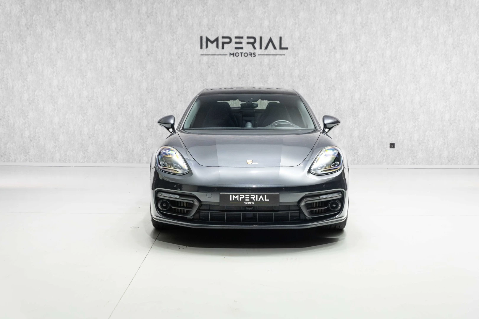Porsche Panamera Sport Turismo 4 E-Hybrid Platinum Edition PDLS
