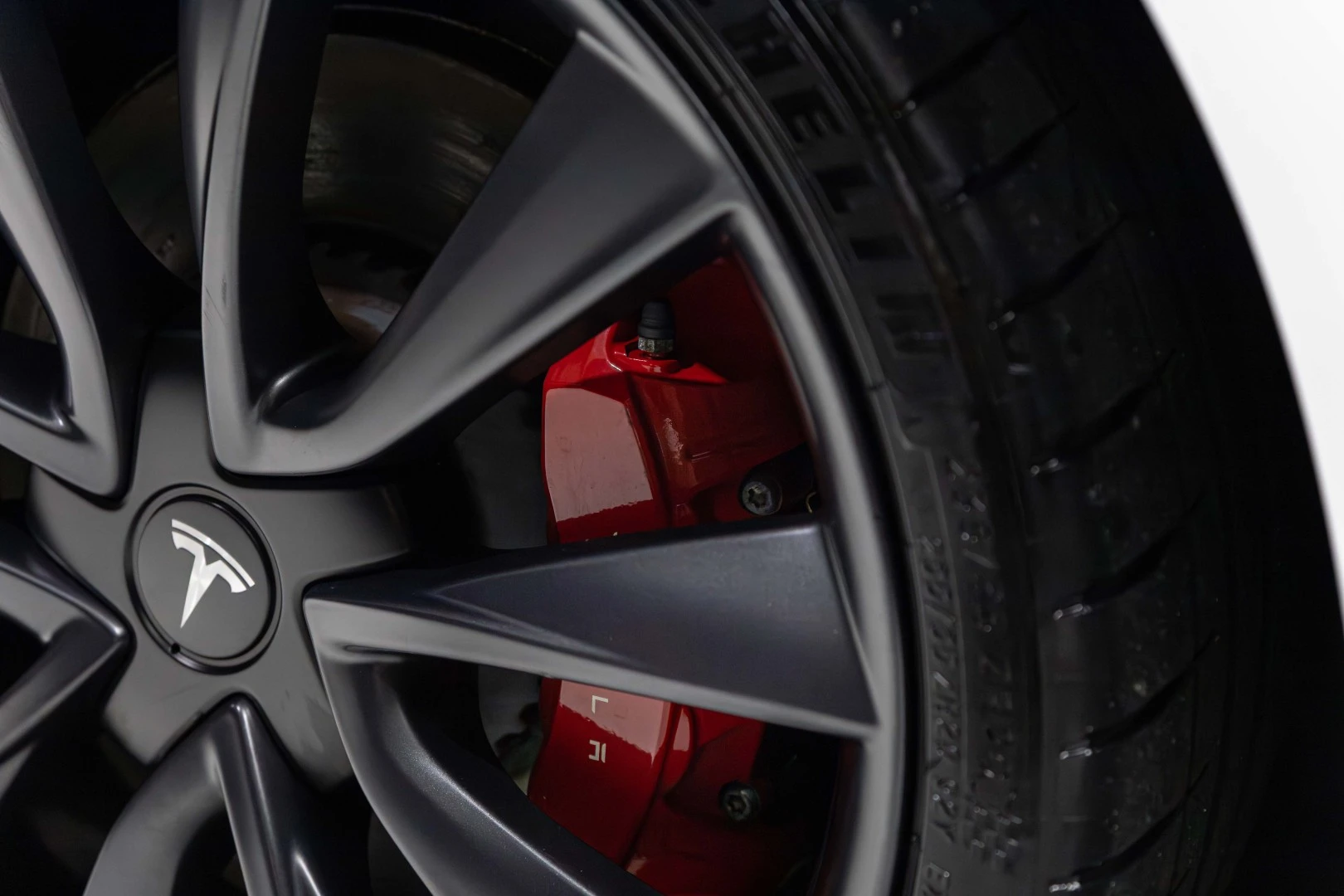 Tesla Model 3 AWD Dual Motor Performance