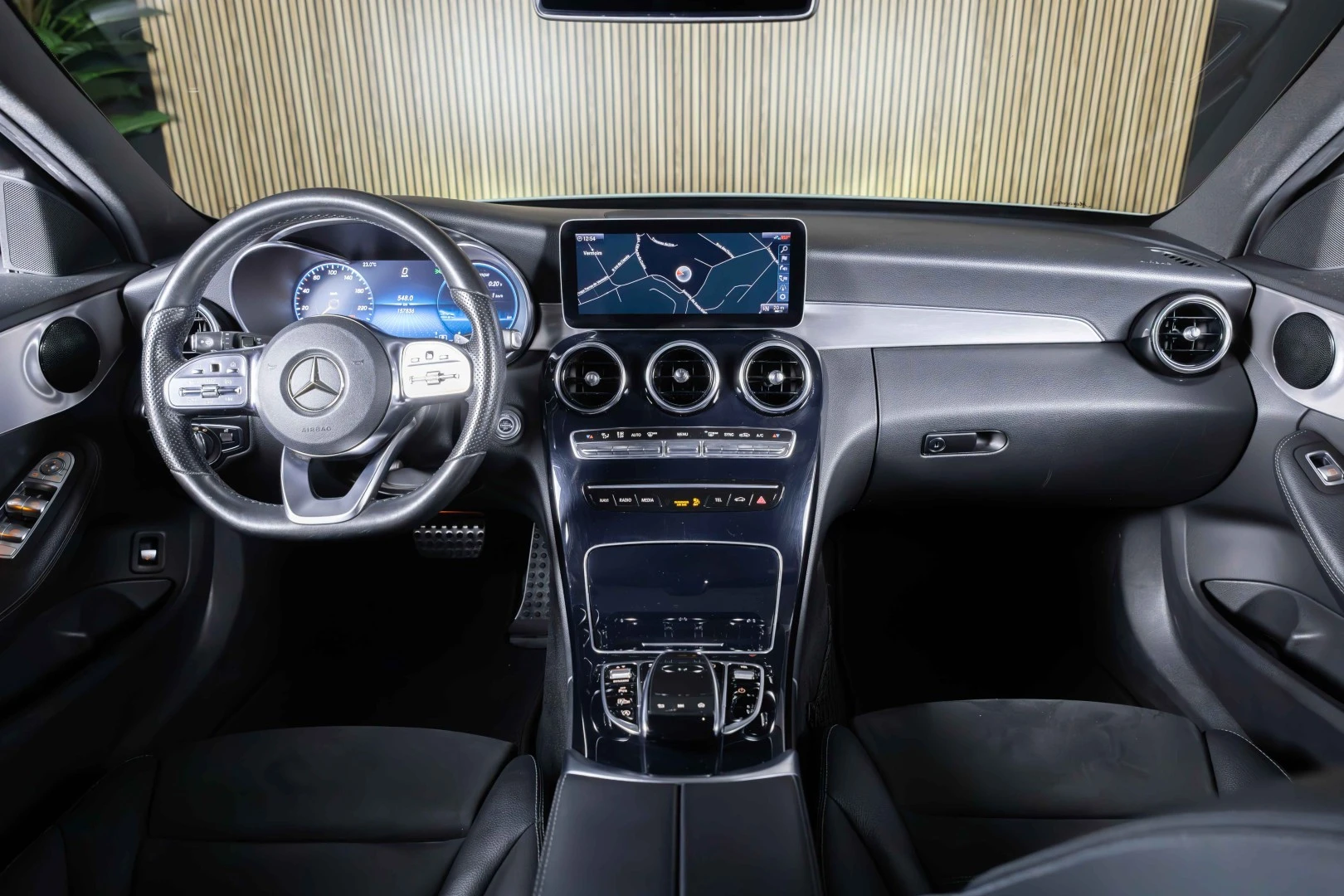 Mercedes-Benz C 220 d Station 9G-TRONIC AMG Line