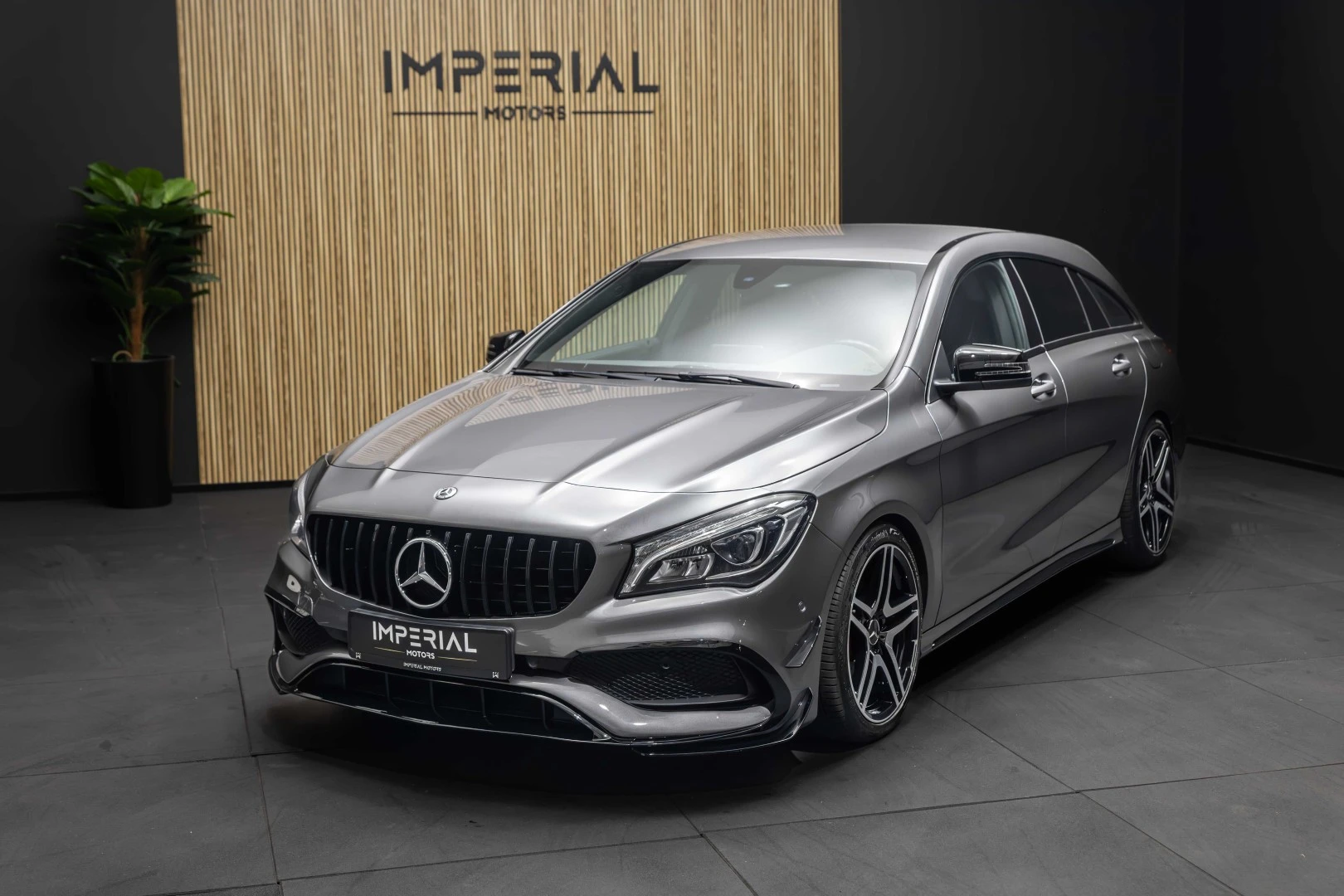 Mercedes-Benz CLA 180 d Shooting Brake AMG Line Aut.