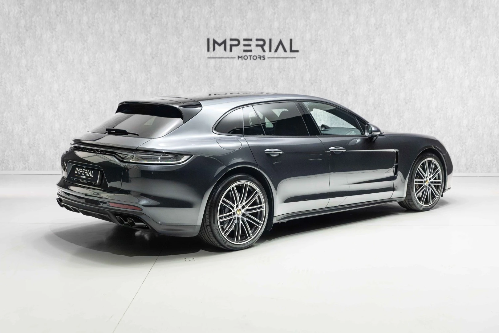 Porsche Panamera Sport Turismo 4 E-Hybrid Platinum Edition PDLS