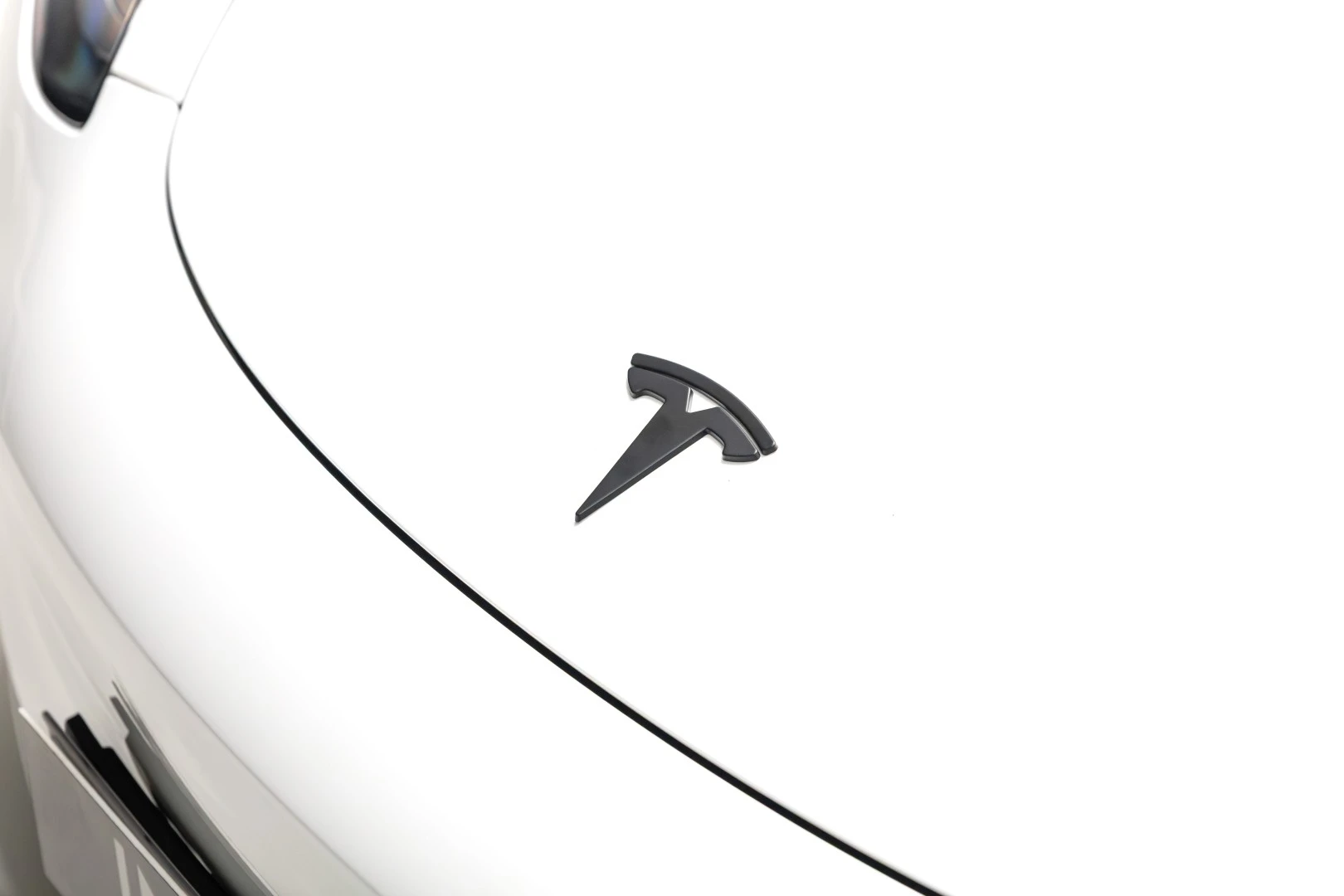 Tesla Model 3 Long-Range Dual Motor AWD