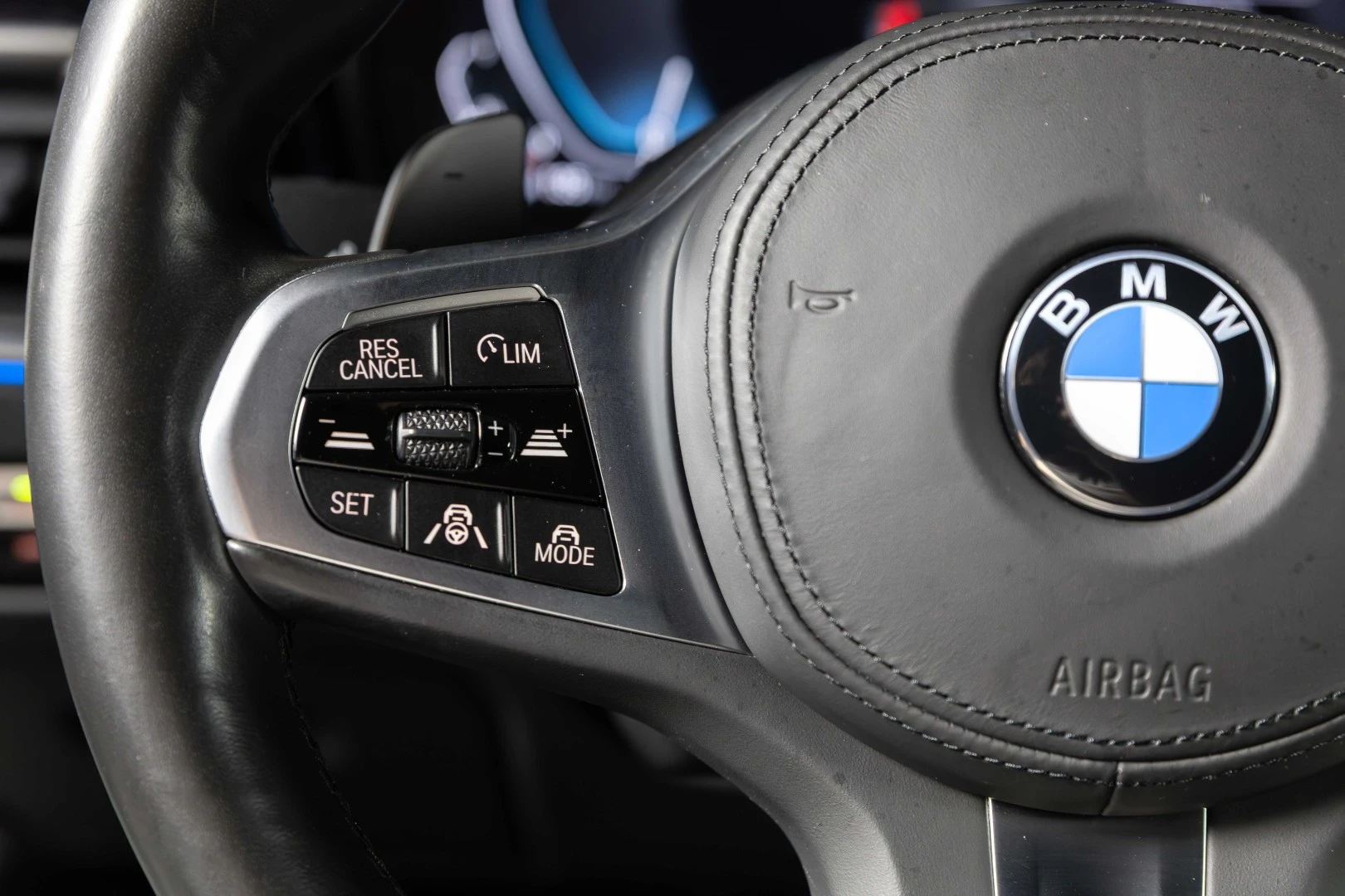 BMW 330 e Touring Pack Desportivo M Pro Auto