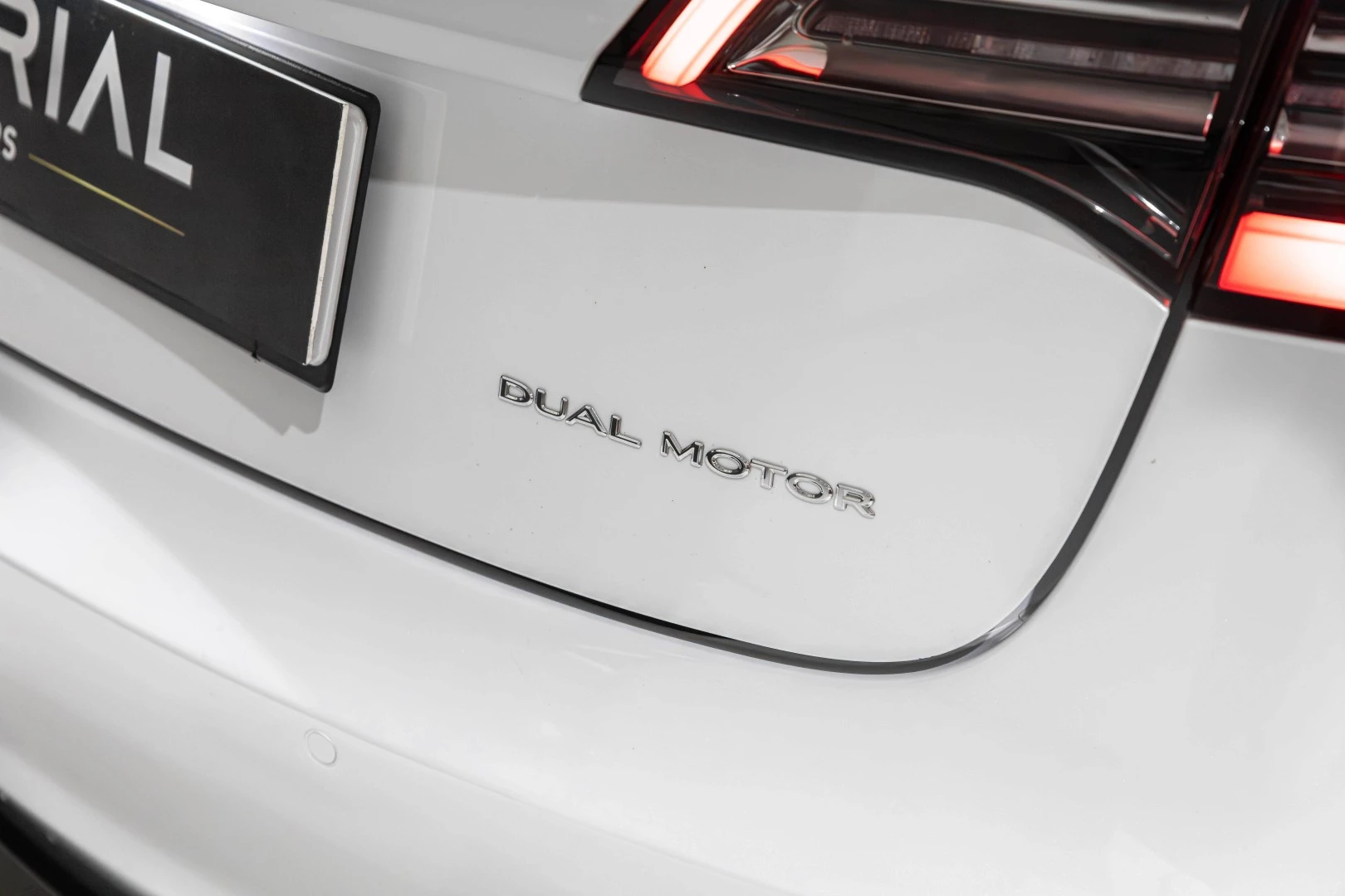 Tesla Model 3 Long-Range Dual Motor AWD