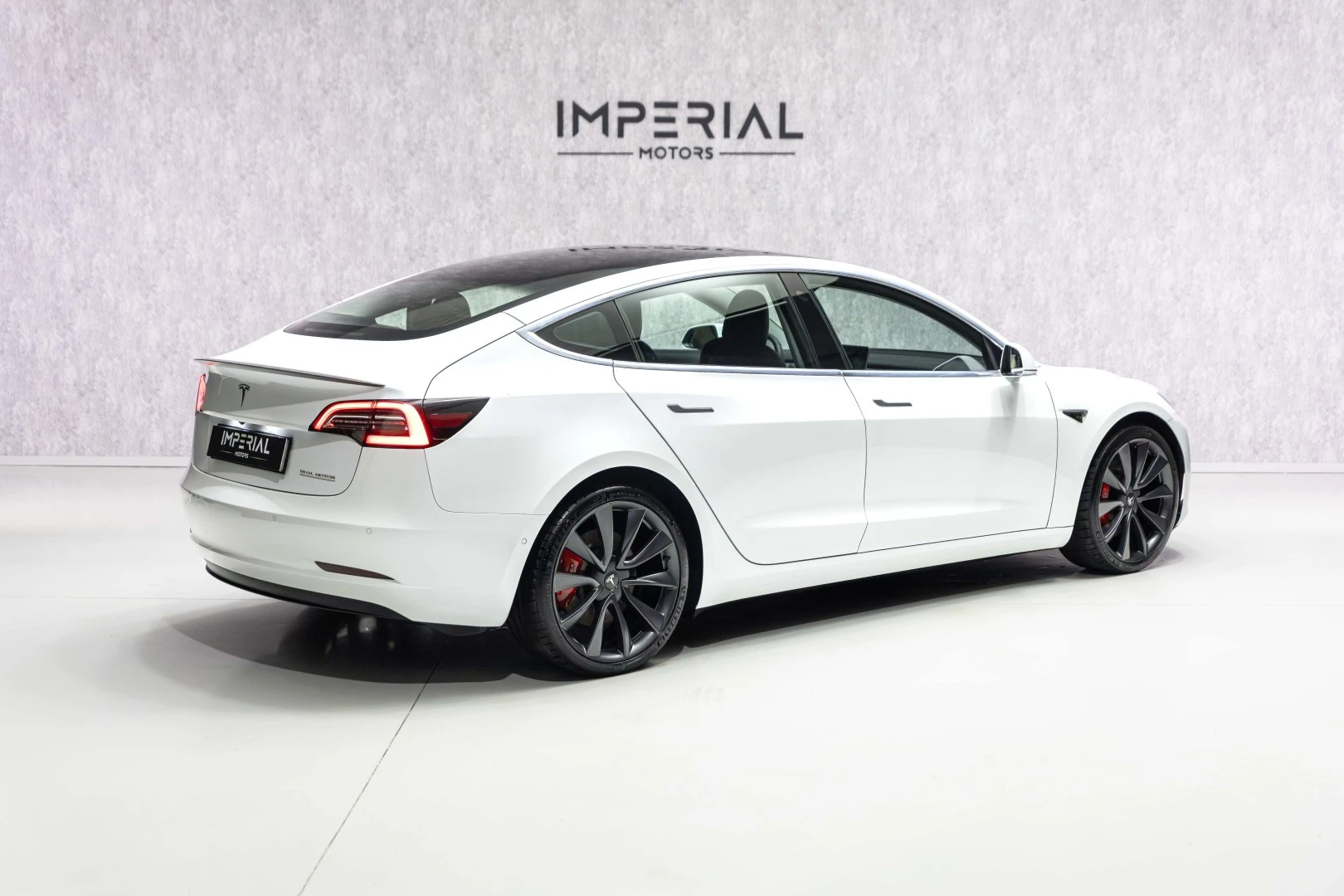 Tesla Model 3 AWD Dual Motor Performance