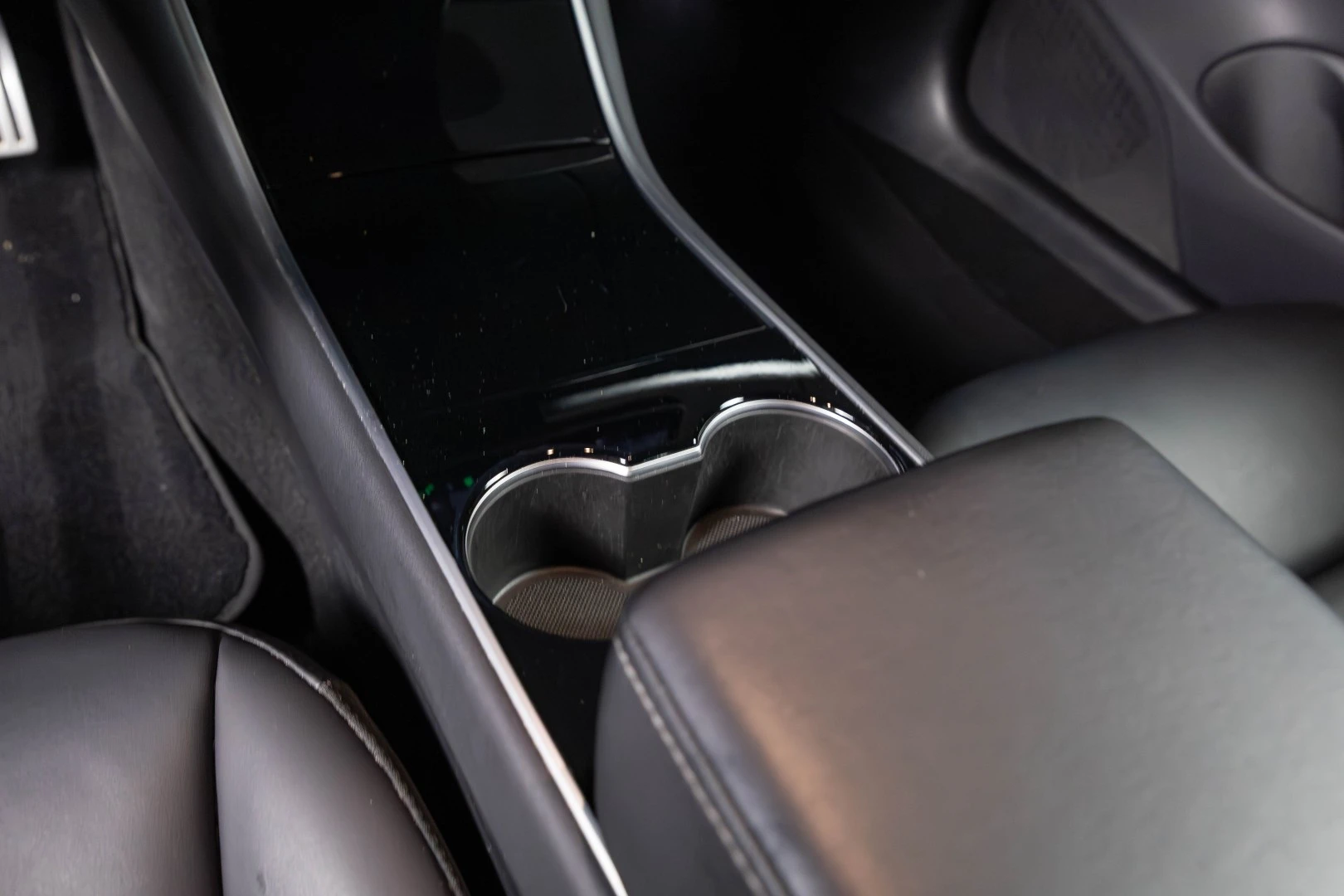 Tesla Model 3 Long-Range Dual Motor AWD