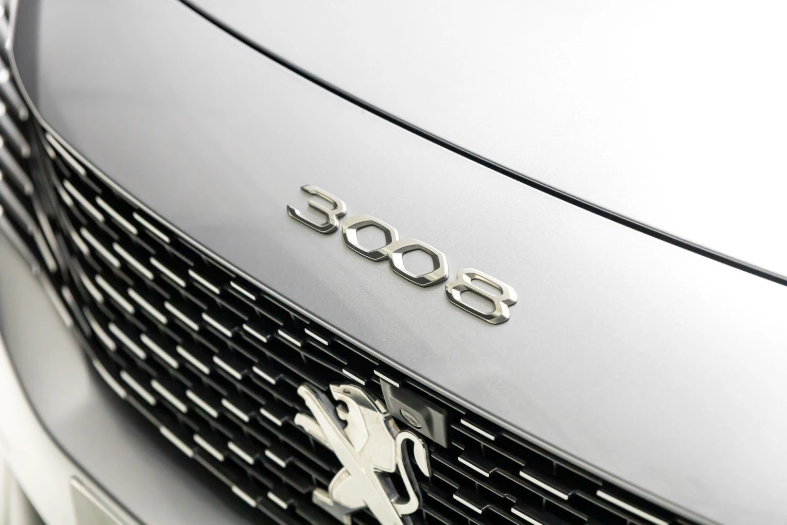 Peugeot 3008 1.6 Hybrid Allure Pack e-EAT8