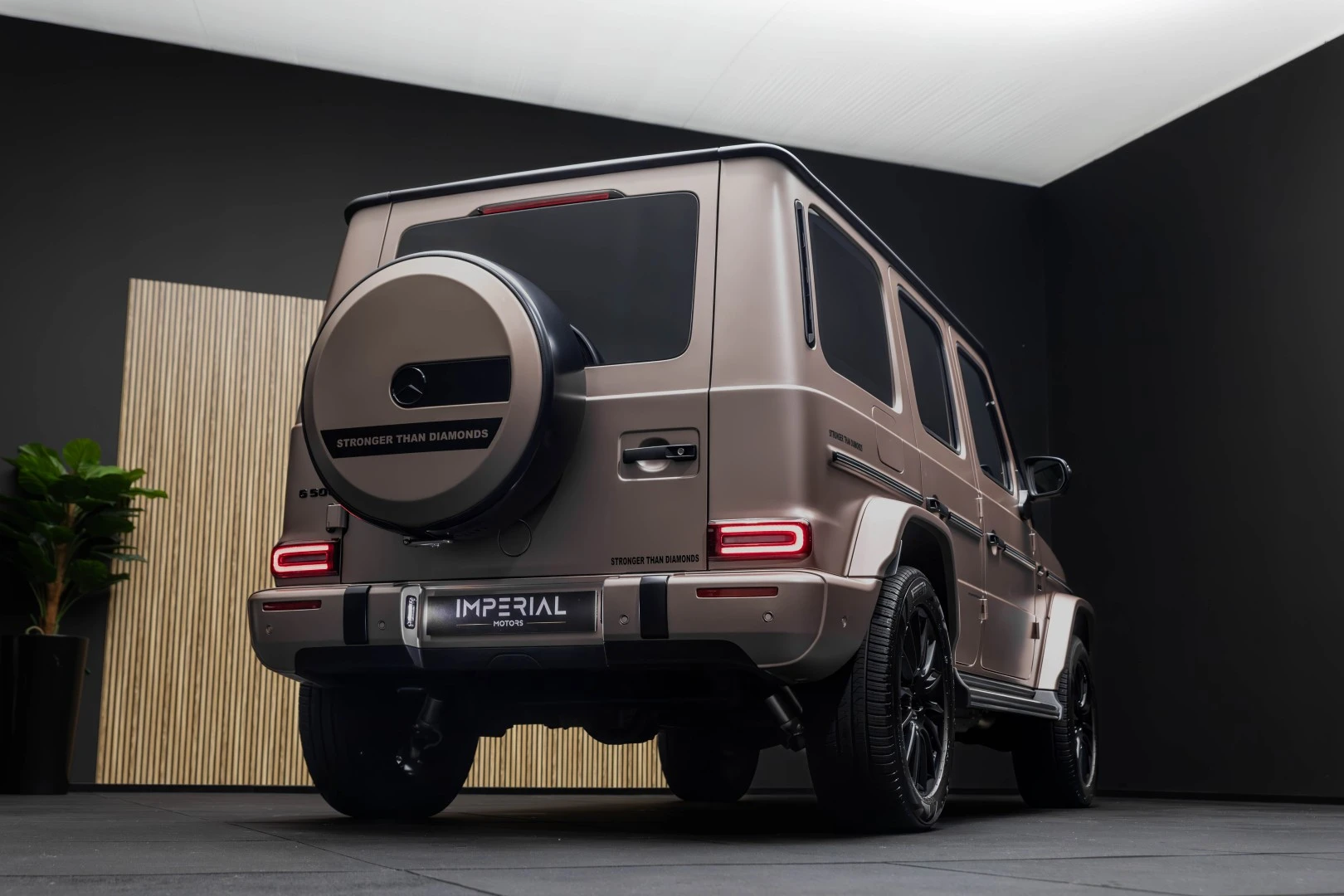 Mercedes-Benz G 500 Stronger Than Diamonds