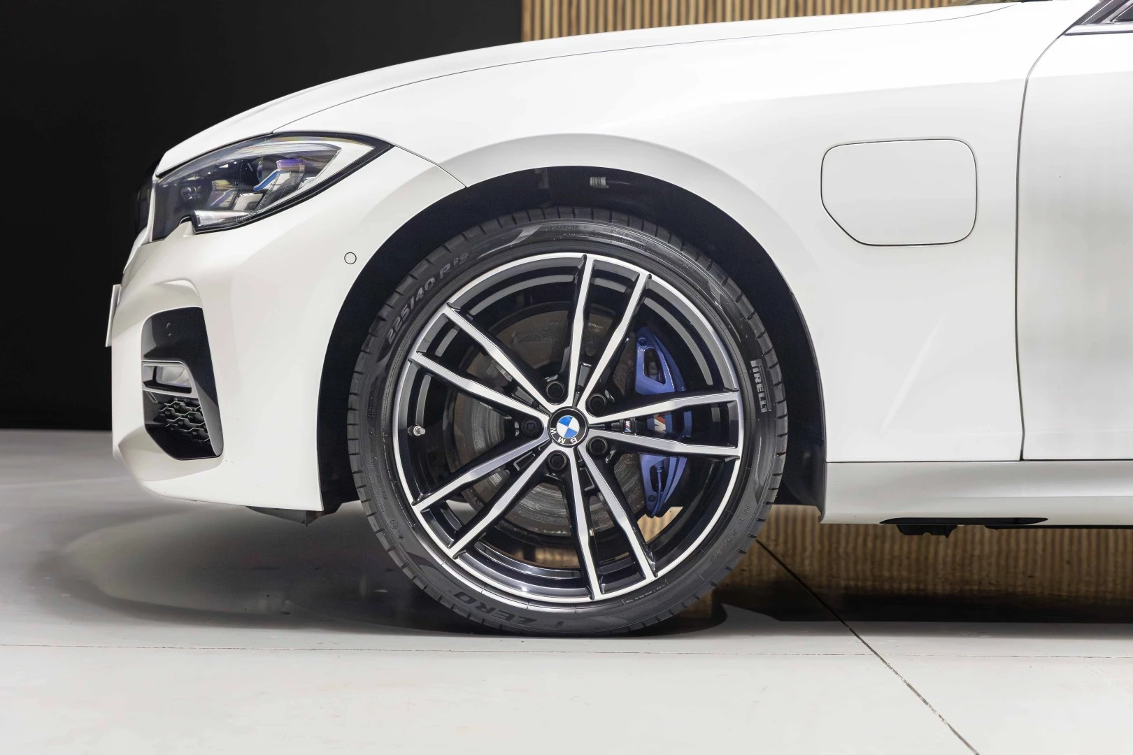 BMW 330 e Touring Pack Desportivo M Pro Auto