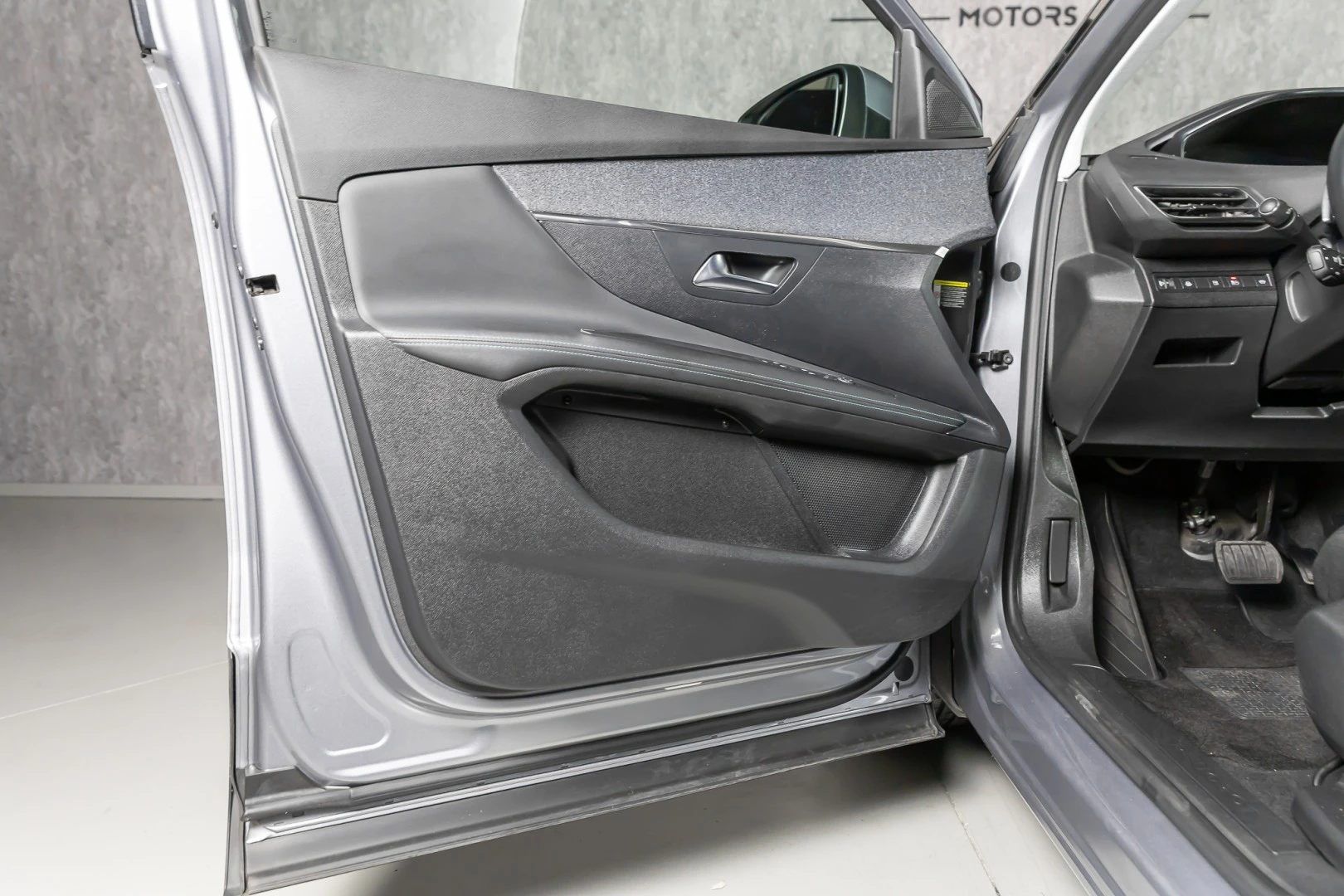 Peugeot 3008 1.6 Hybrid Allure Pack e-EAT8