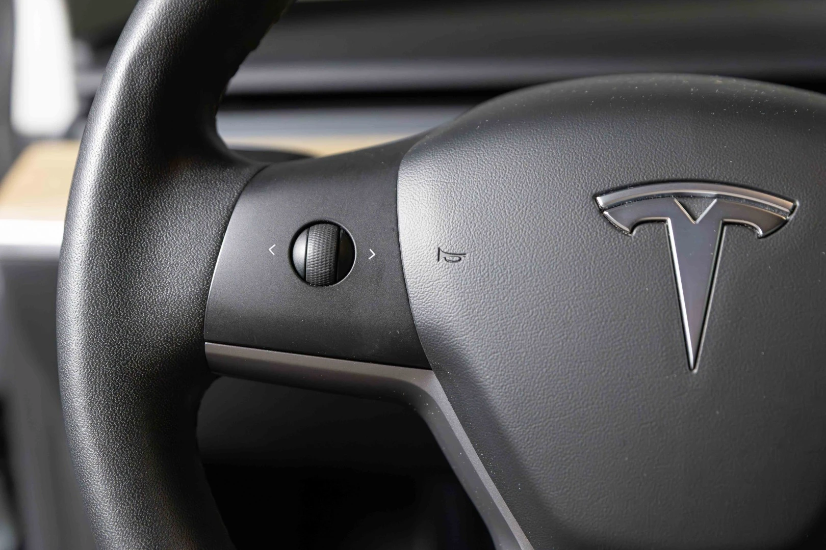Tesla Model 3 Long-Range Dual Motor AWD