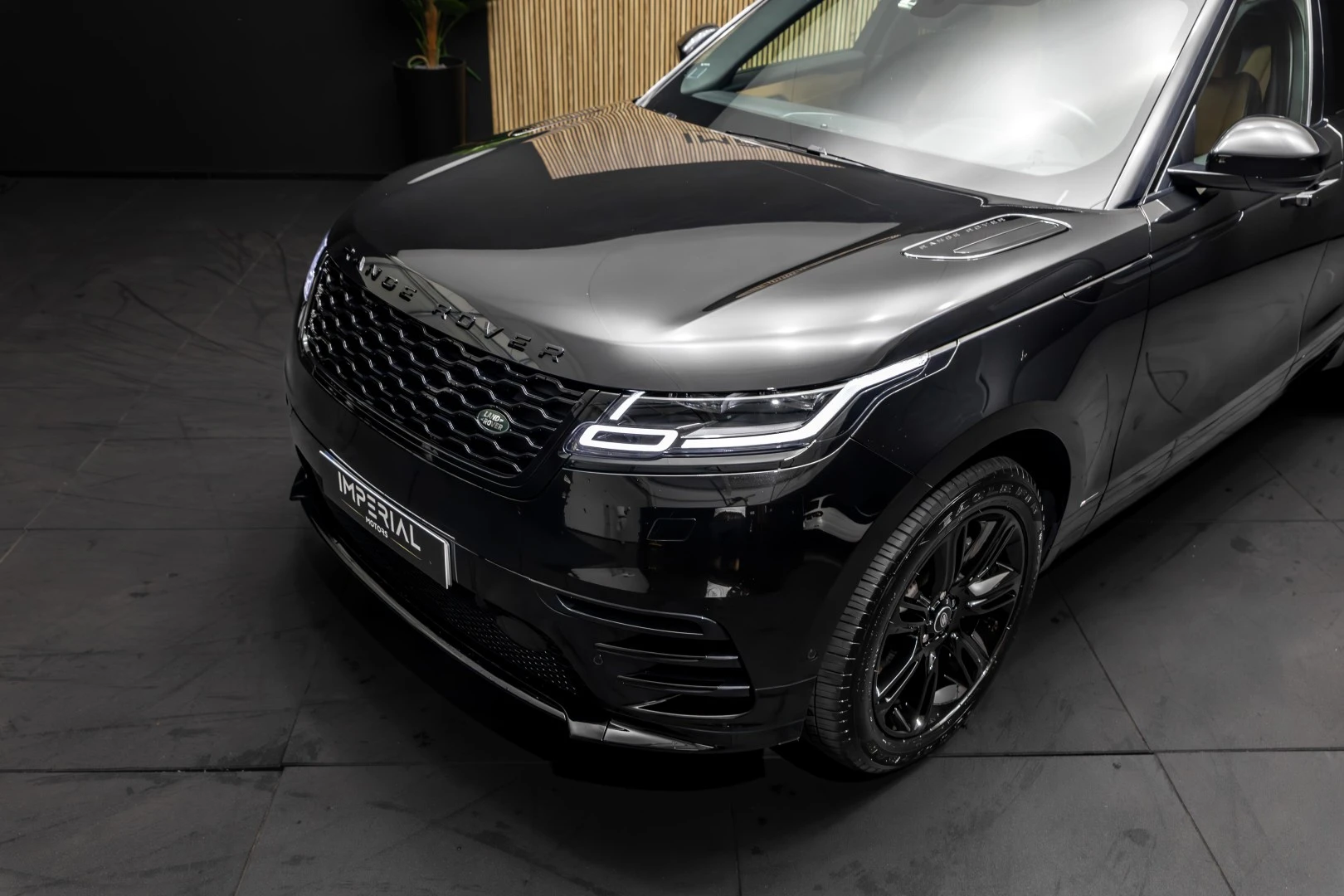 Land Rover Range Rover Velar 2.0 D200 AWD R-Dynamic SE