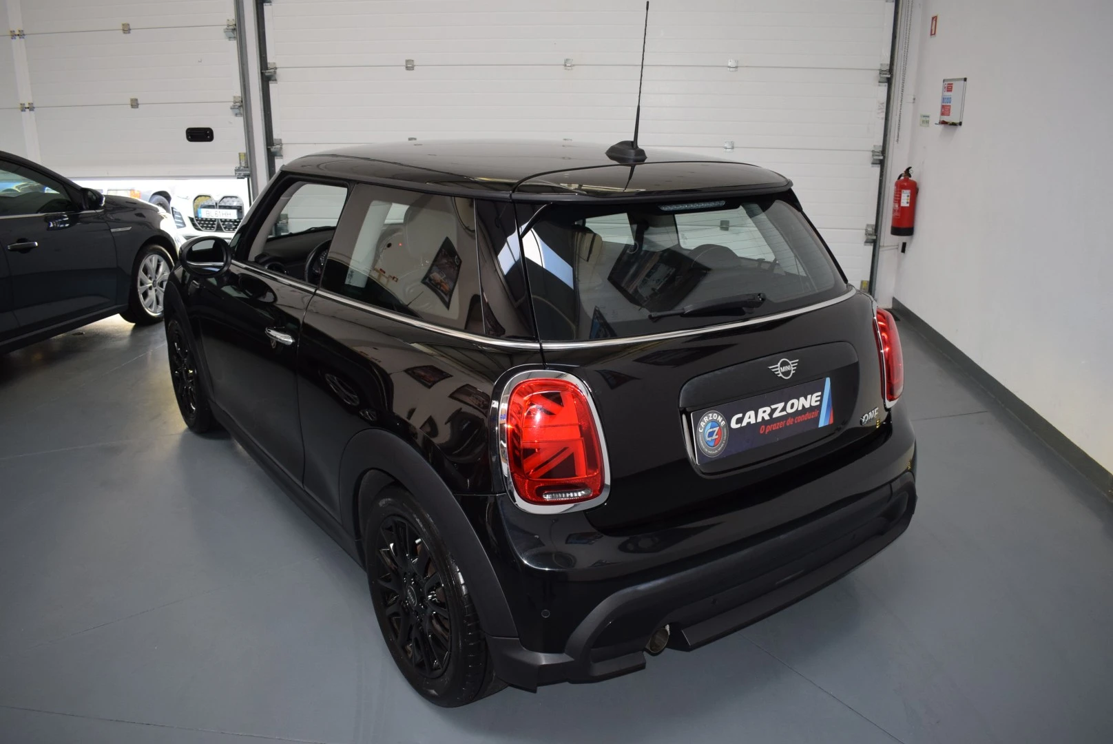 MINI 3 Portas One Blackyard