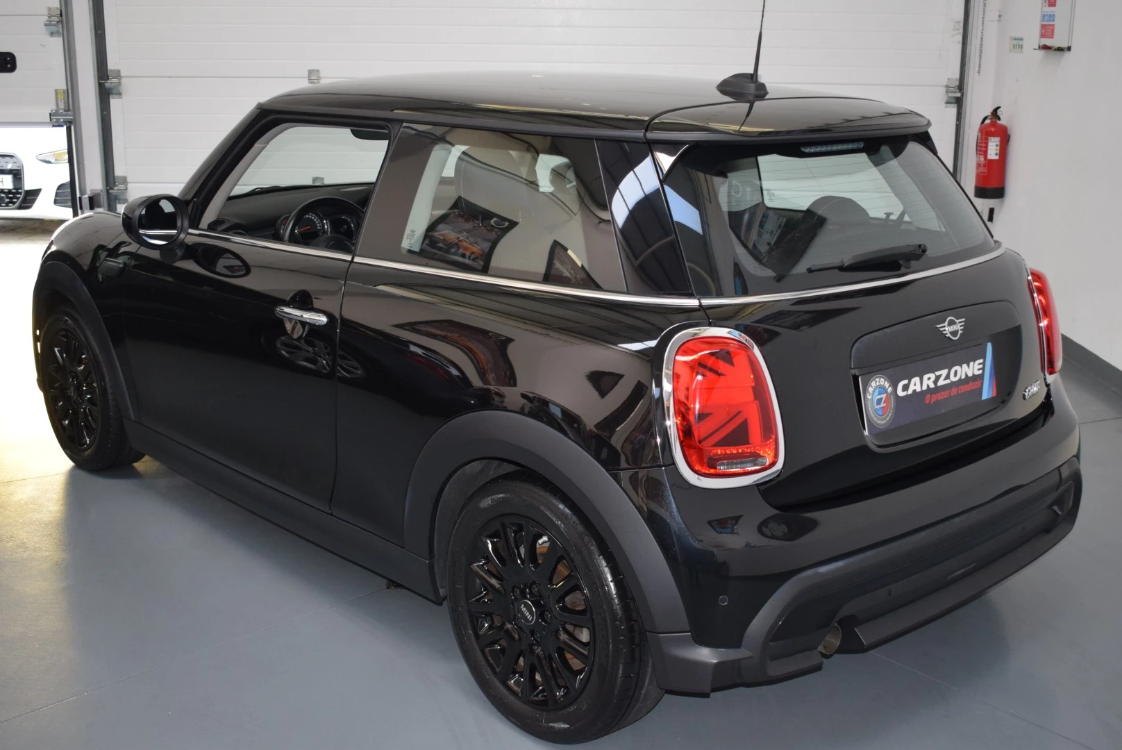 MINI 3 Portas One Blackyard