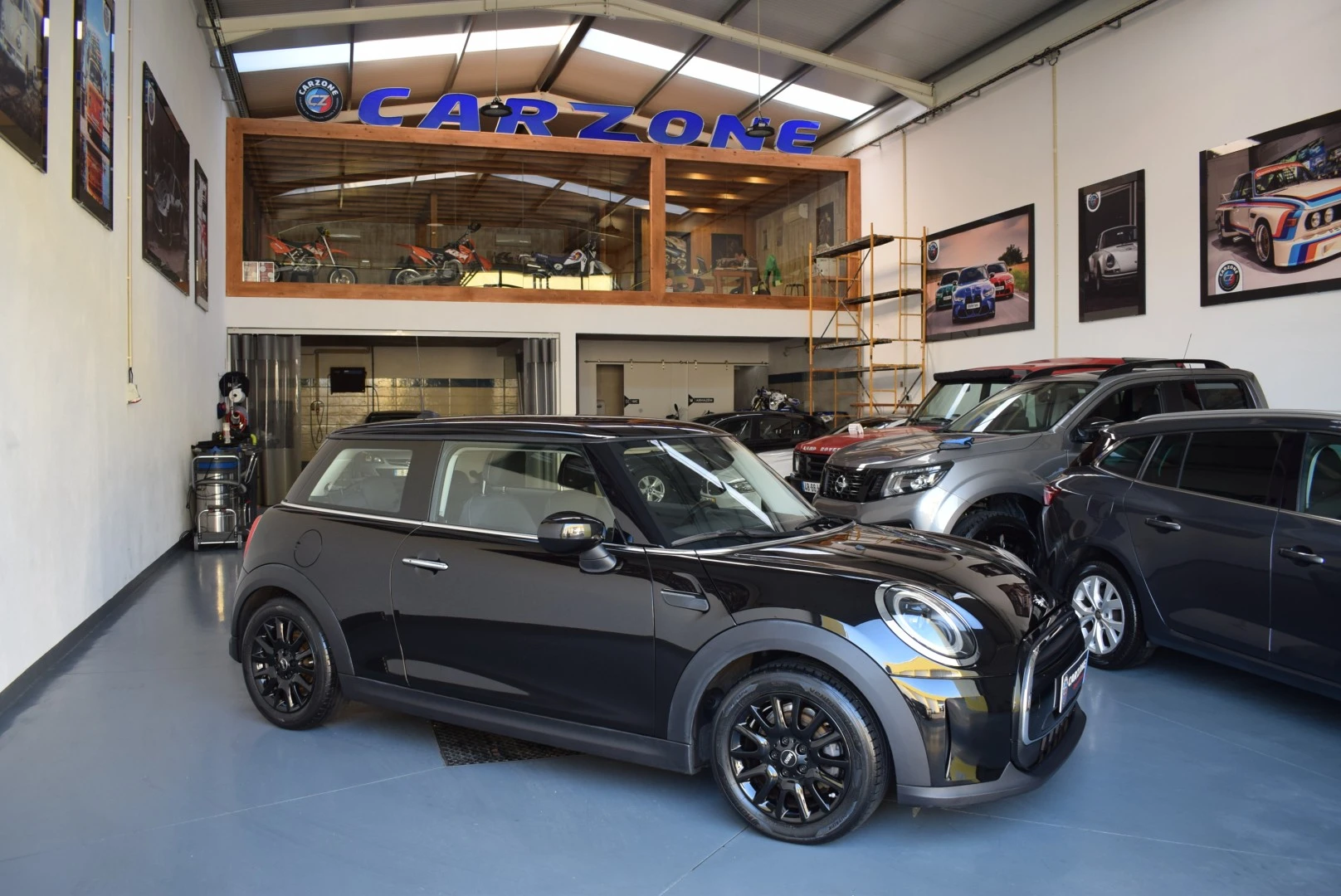 MINI 3 Portas One Blackyard